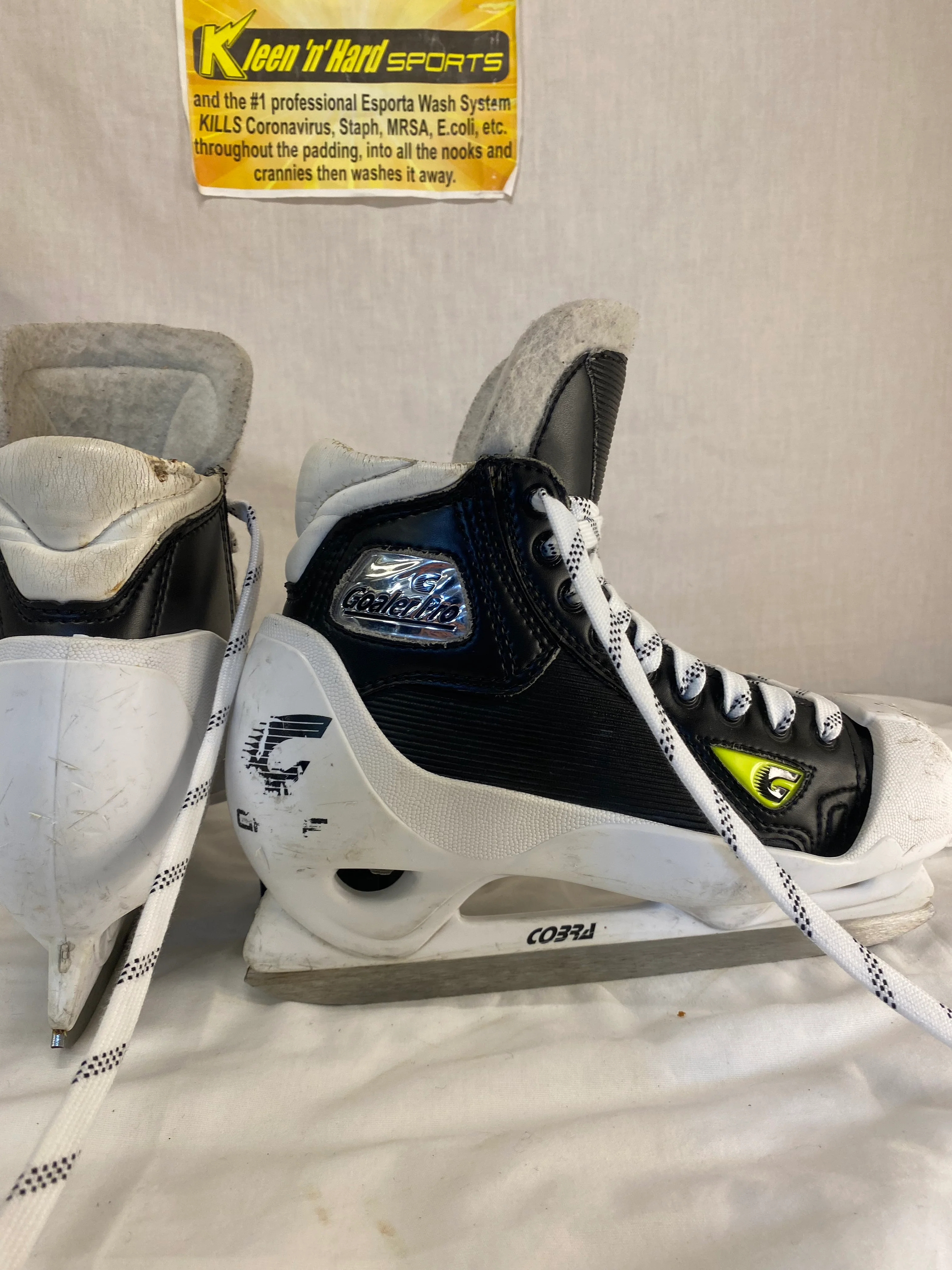 Used Graf Goaler Pro Size 5 R Ice Hockey Goalie Skates - Image 4