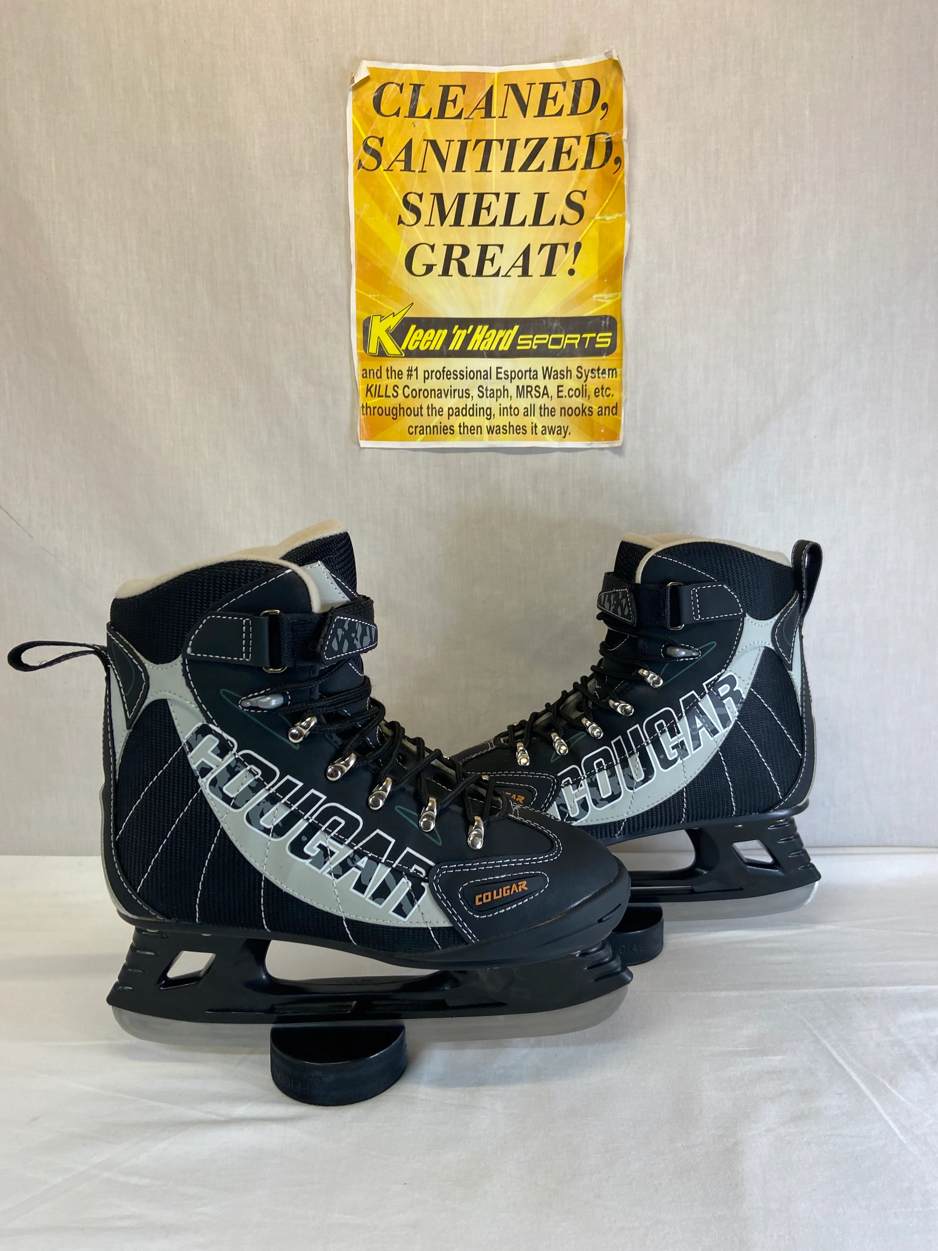 New American Cougar 558 Size 8 Pond Hockey Skates - Image 3