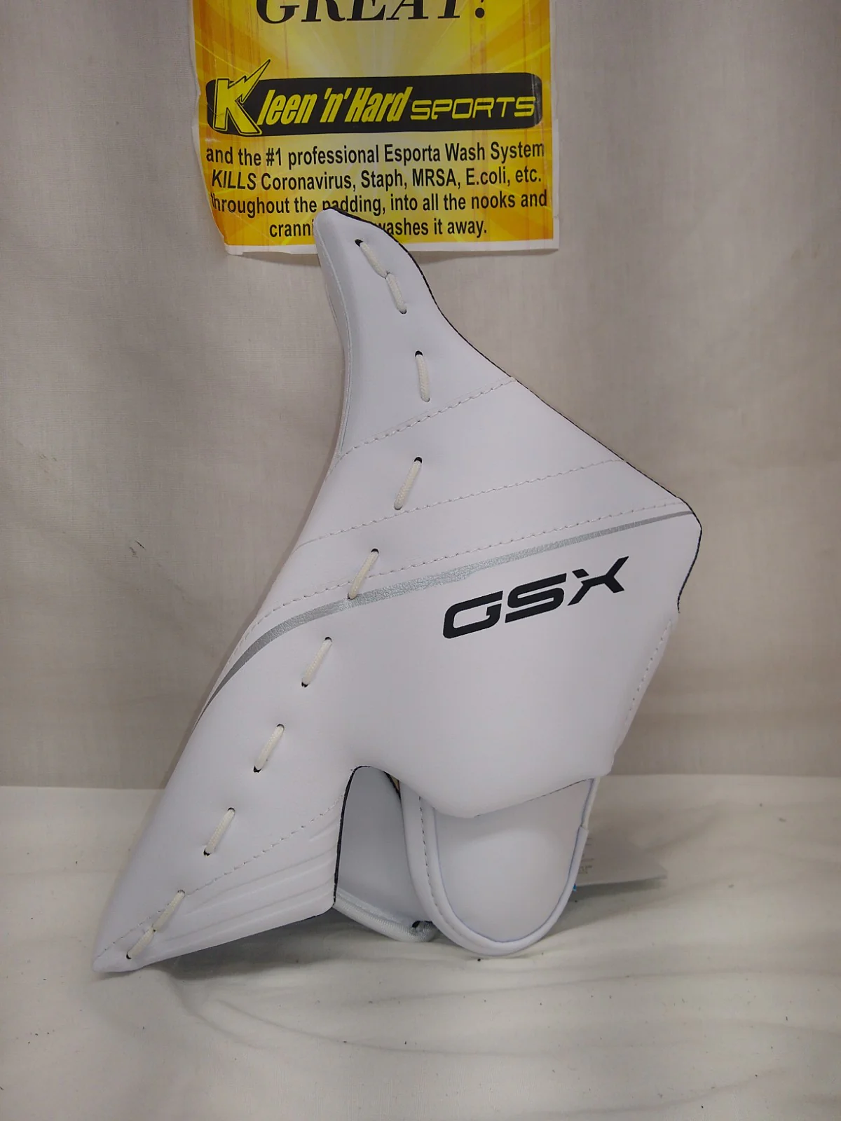 New Bauer GSX Size Jr Reg (Rt Hand) White/Silver Hockey Goalie Goalie Blocker - Image 2