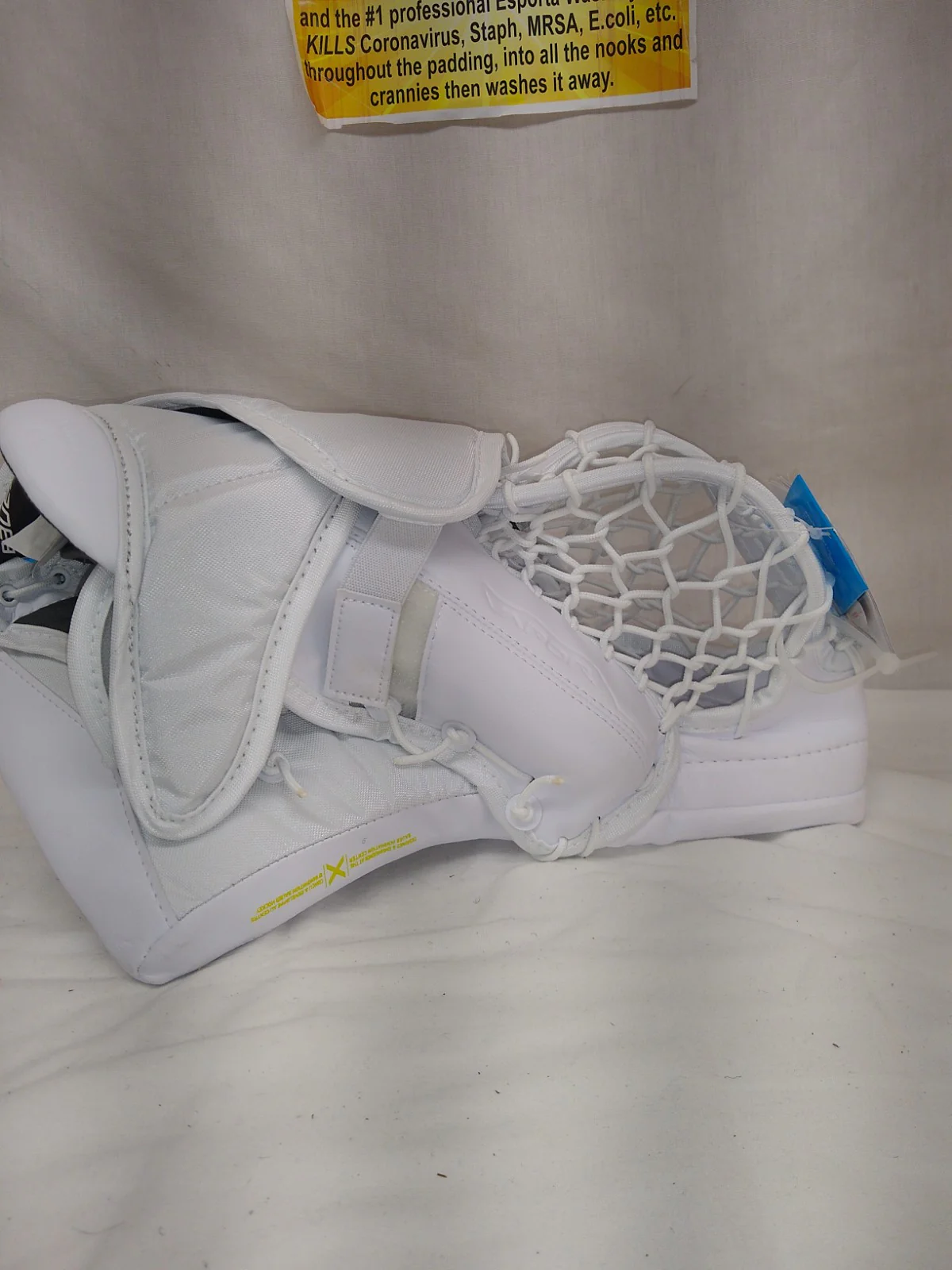 New Bauer Vapor X5 Pro Reg (Lt Hand) Sz Int White Hockey Goalie Goalie Catcher - Image 3