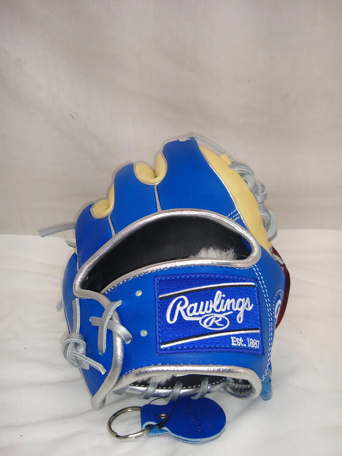 New Rawlings Pro Preffered PROS314-2R Size 11.5" Throws Right Infield Glove - Image 3