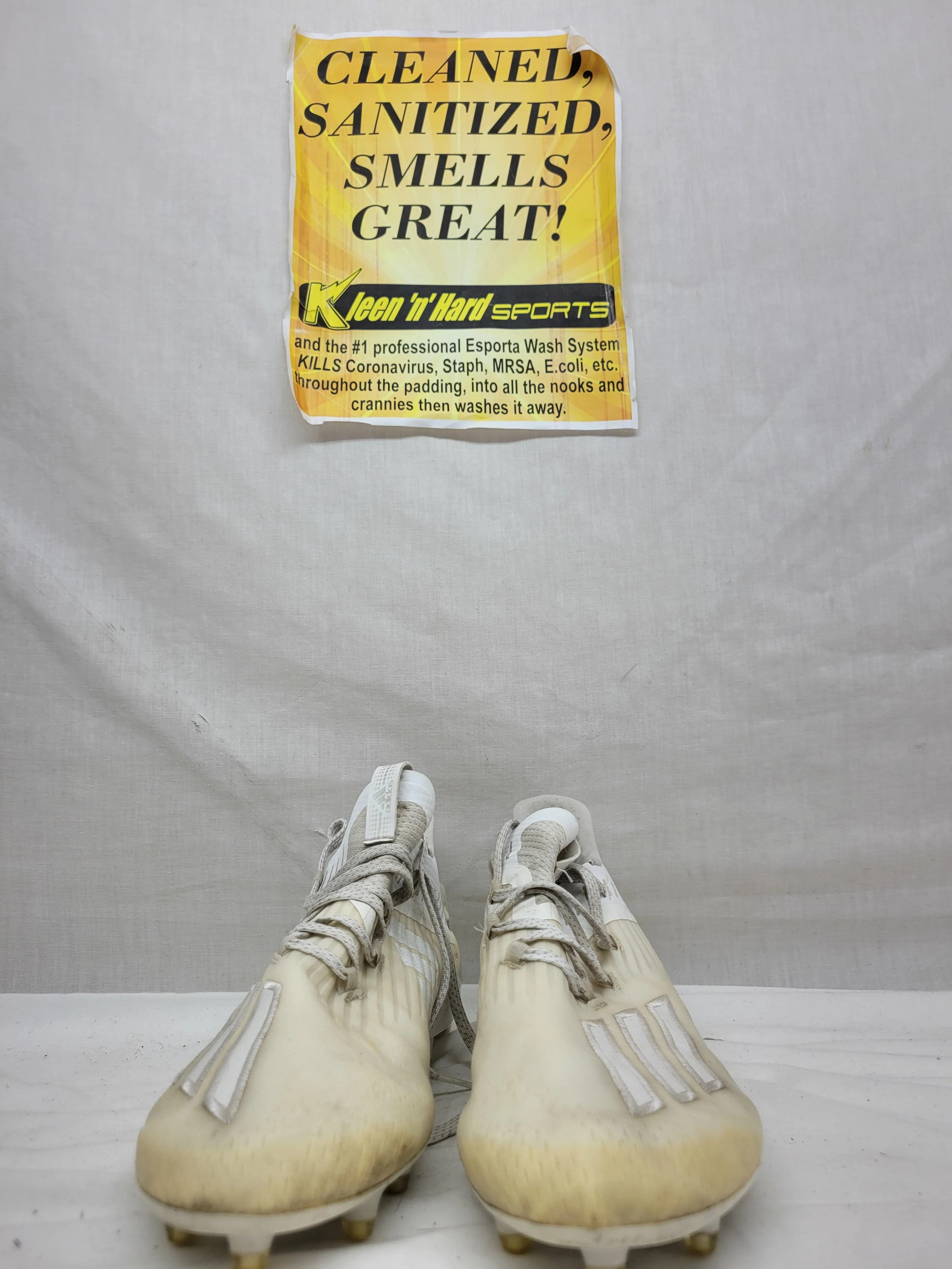 Used adidas White Size 10.5 Low Plastic Football Cleats - Image 5