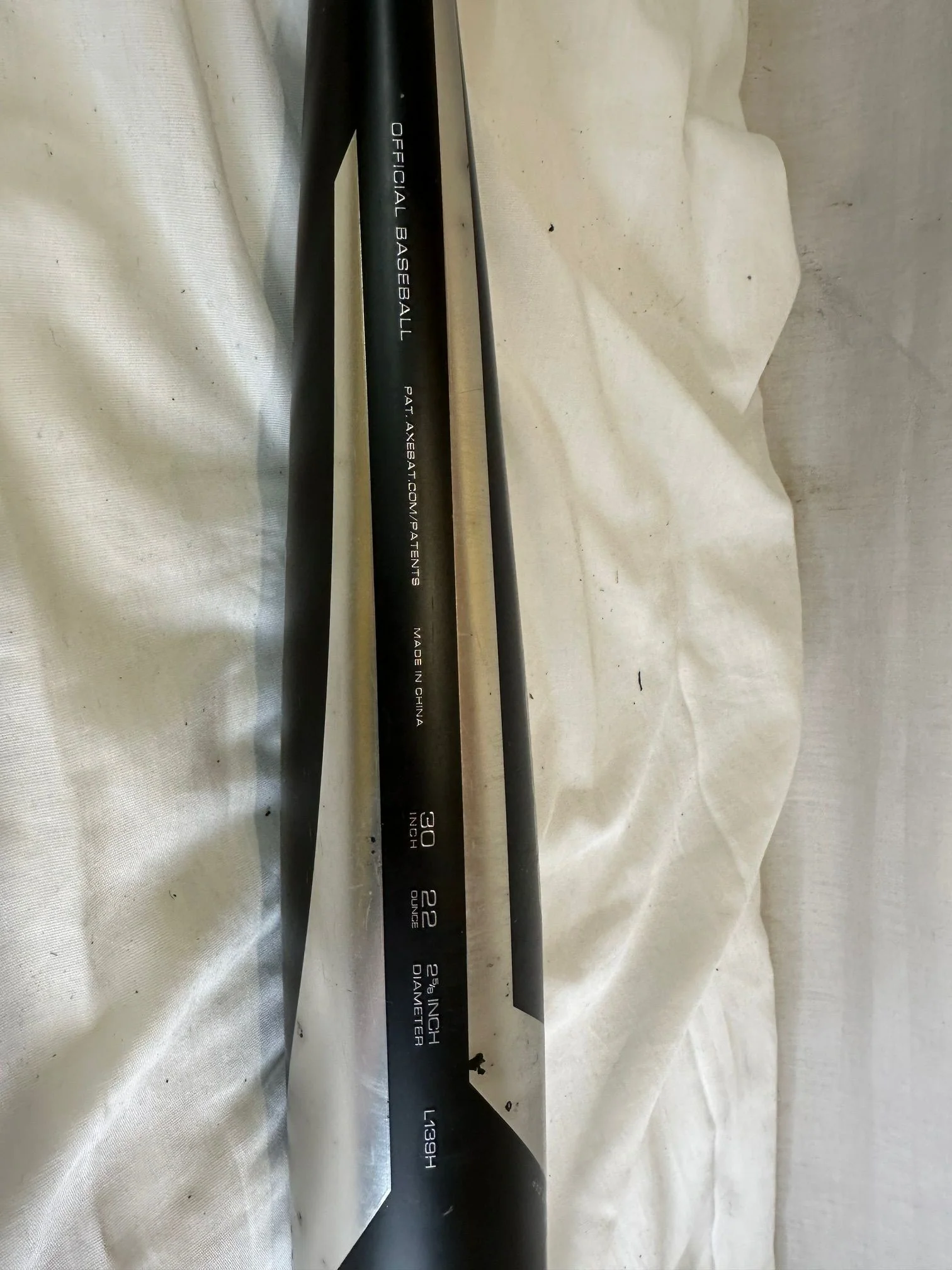 Used Axe Elite ONe Bat Length-Wgt 30" - 22 oz. (-8) Alloy USA Black/Silver Bat - Image 5