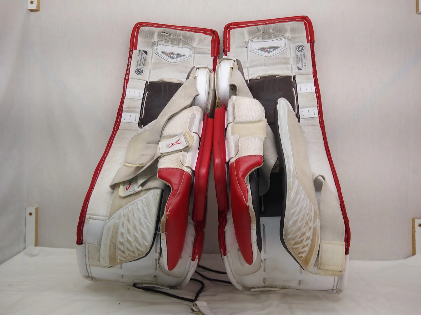 Used Bauer 2X Size SR S White/Red Hockey Goalie Goalie Leg Pads - Image 5
