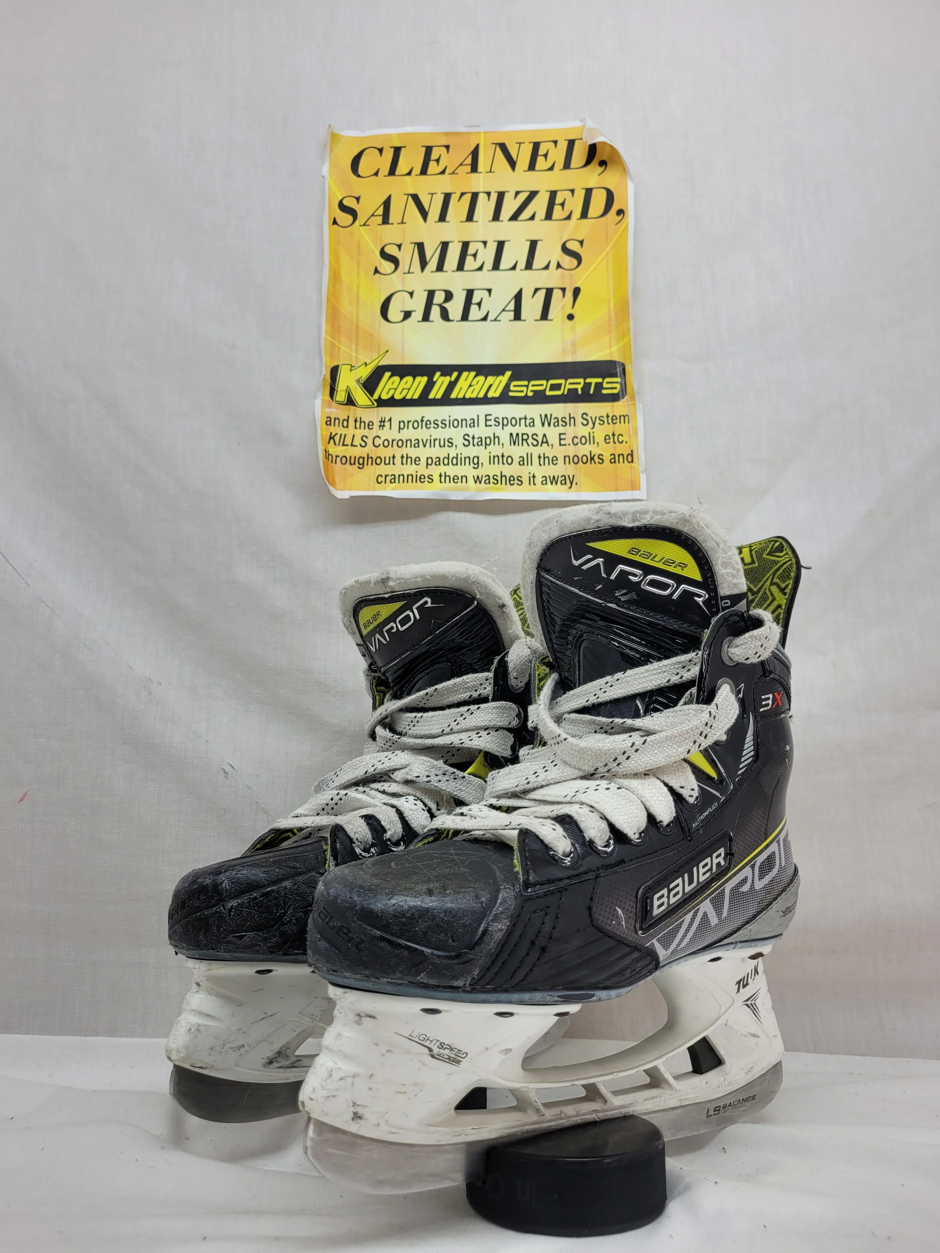 Used Bauer 3X Size 3 Ice Hockey Skates - Image 3