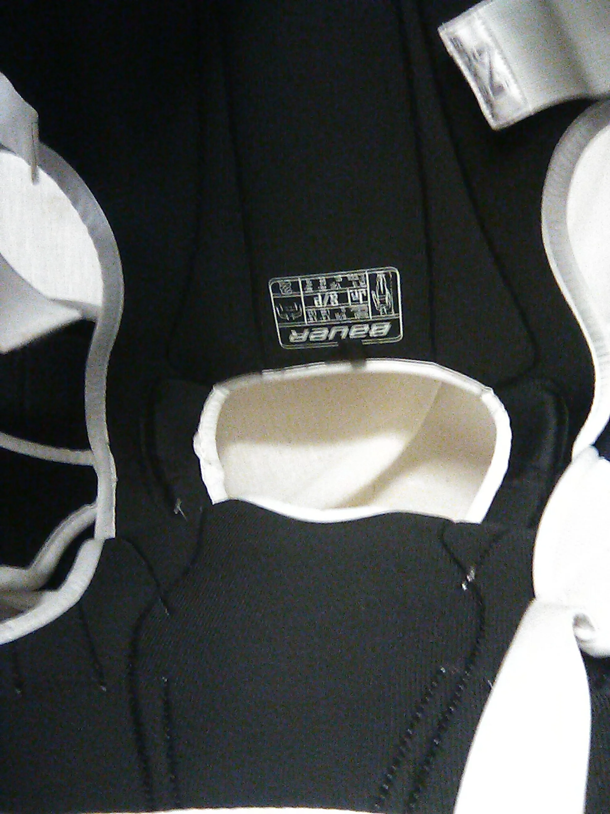 Used Bauer Nexus 400 Size Jr S Ice Hockey Shoulder Pads - Image 3