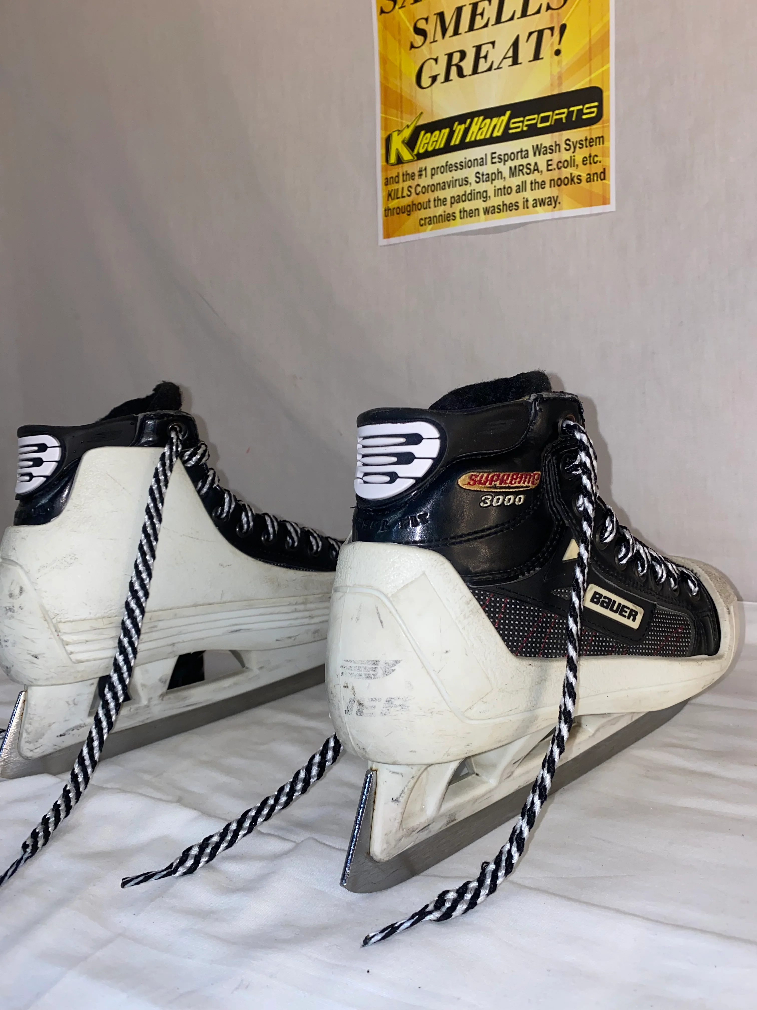 Used Bauer Supreme 3000 Size 4.5 D Ice Hockey Goalie Skates - Image 2