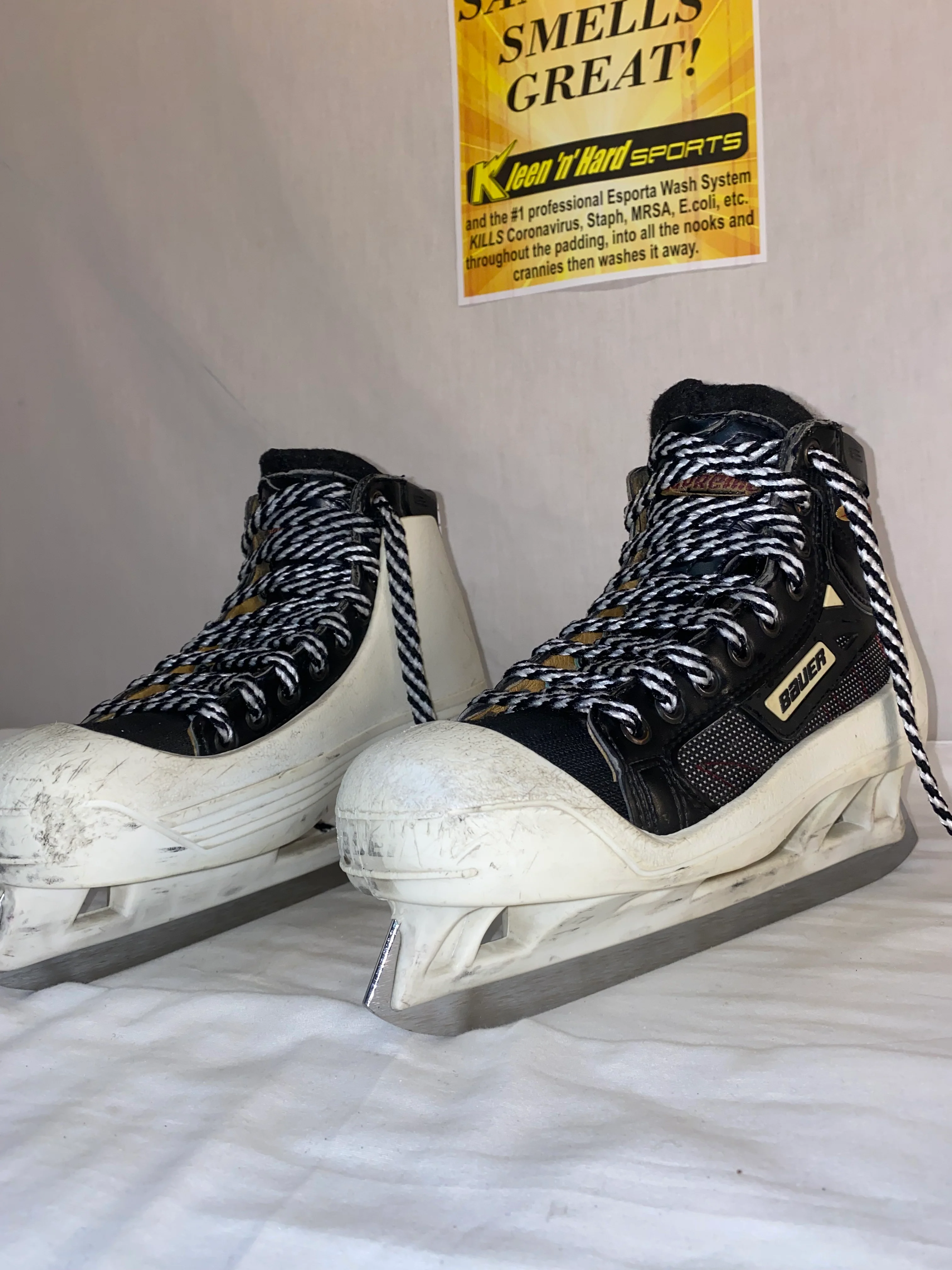 Used Bauer Supreme 3000 Size 4.5 D Ice Hockey Goalie Skates - Image 3