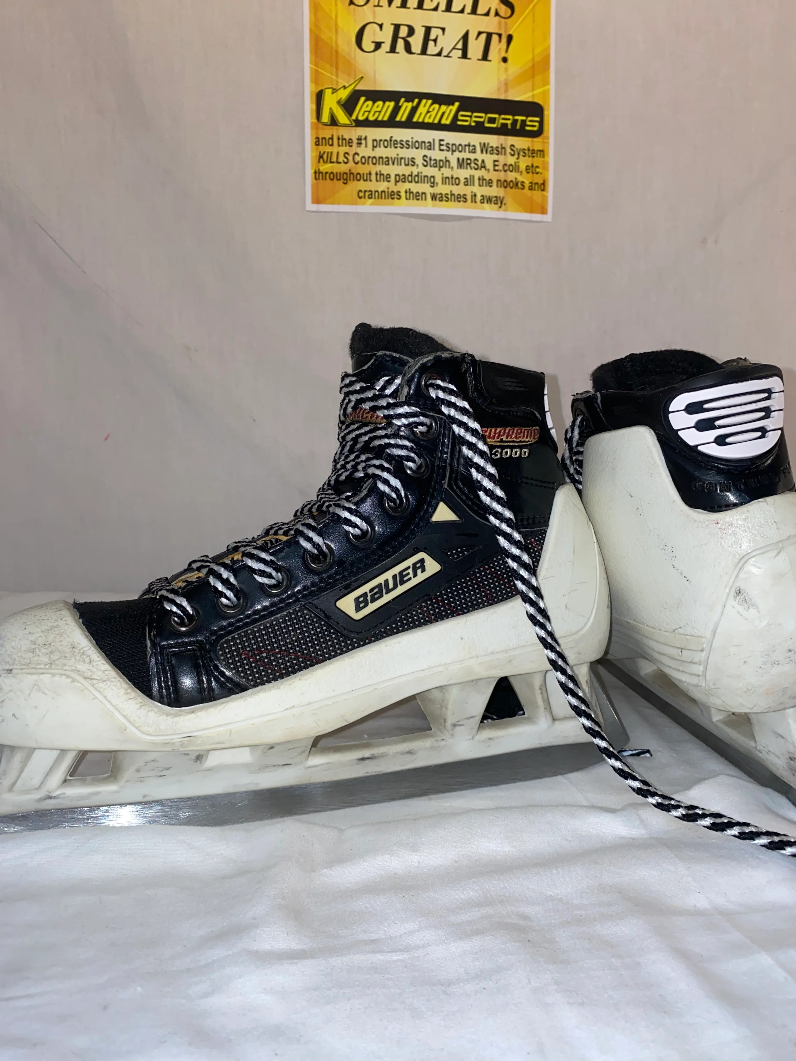 Used Bauer Supreme 3000 Size 4.5 D Ice Hockey Goalie Skates - Image 6