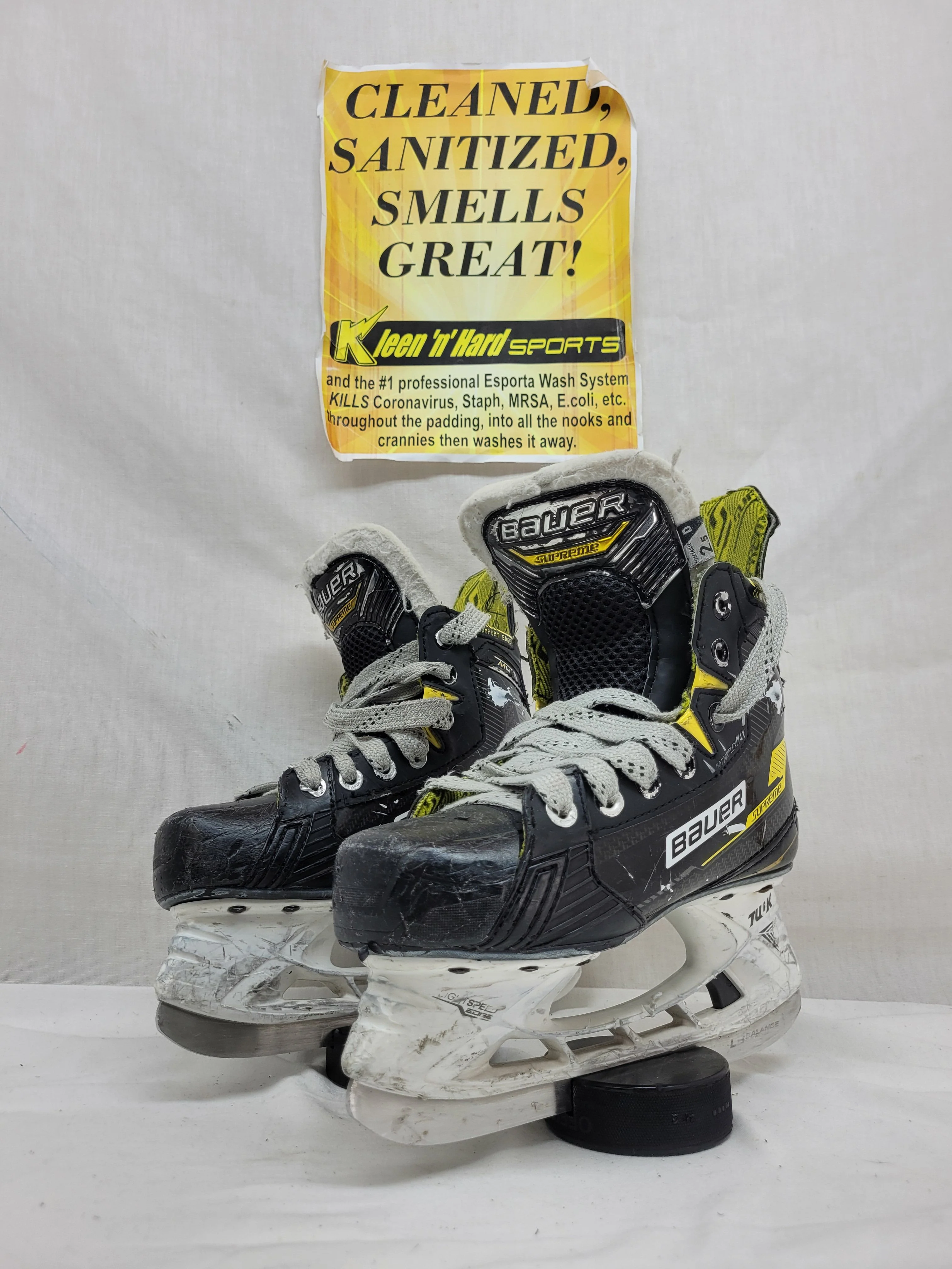 Used Bauer Supreme M4 Size 2.5 D Ice Hockey Skates - Image 4