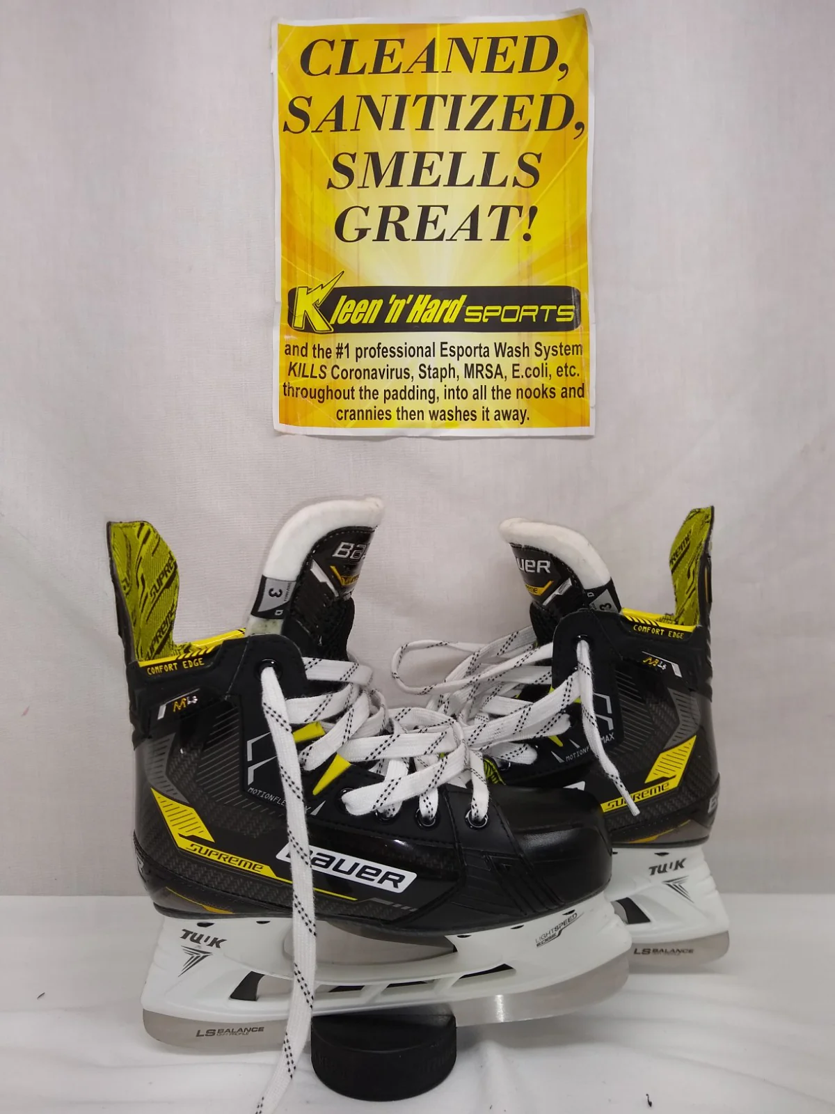Used Bauer Supreme M4 Size 3 D Ice Hockey Skates