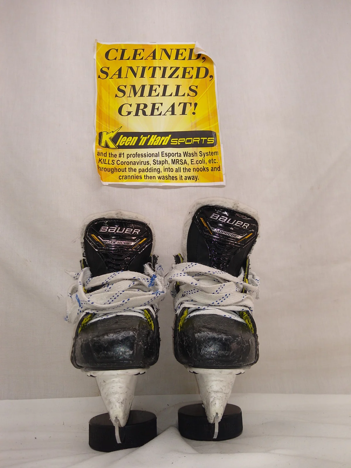 Used Bauer Supreme M5 Pro Size 1 EE Ice Hockey Skates - Image 4