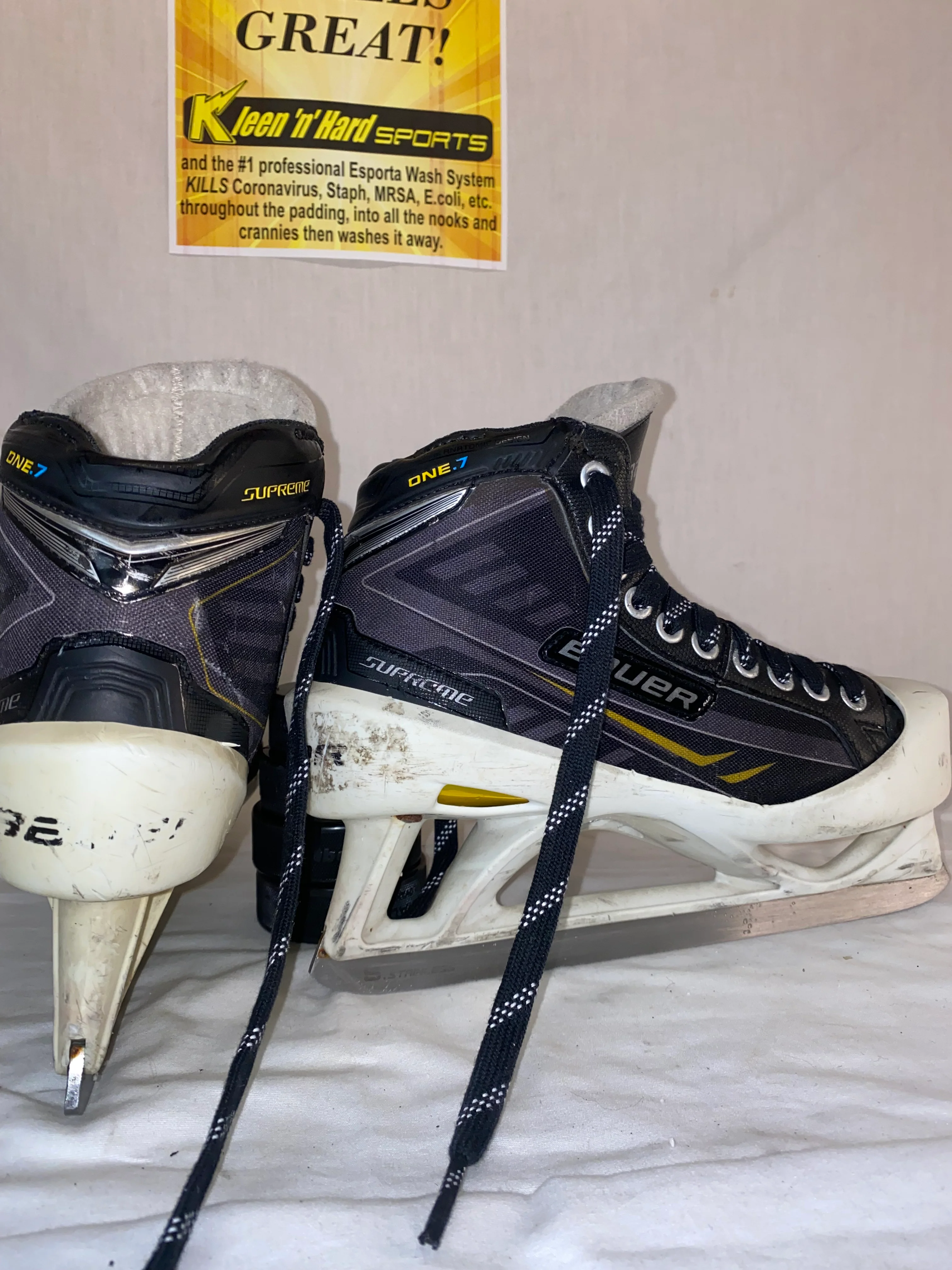Used Bauer Supreme One.7 Size 7 D Ice Hockey Goalie Skates - Image 5