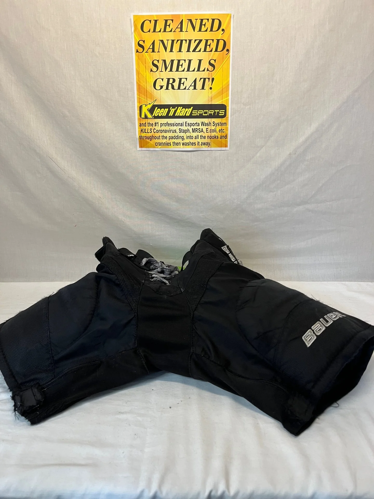 Used Bauer Supreme One 80 Size Jr S Reg Black Ice Hockey Pants - Image 4
