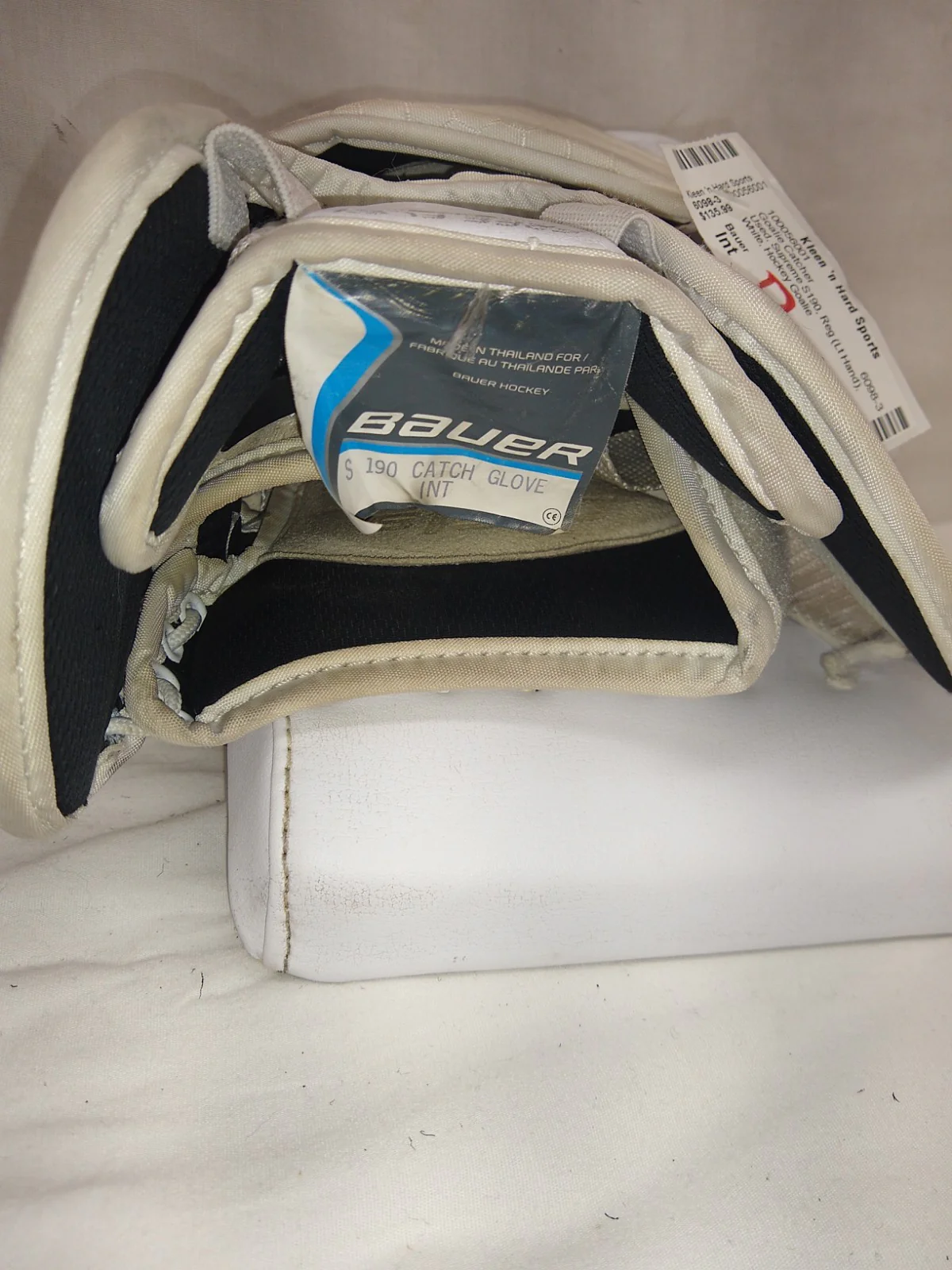 Used Bauer Supreme S190 Reg (Lt Hand) Sz Int White Hockey Goalie Goalie Catcher - Image 5