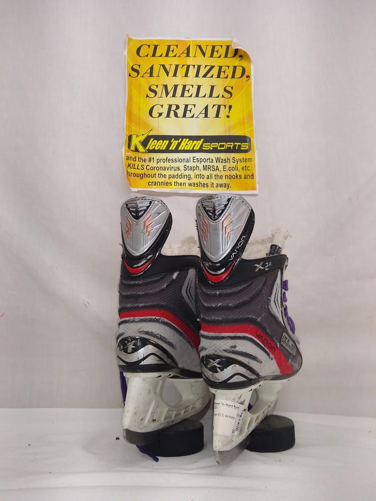 Used Bauer Vapor X2.5 Size 1.5 D Ice Hockey Skates - Image 2