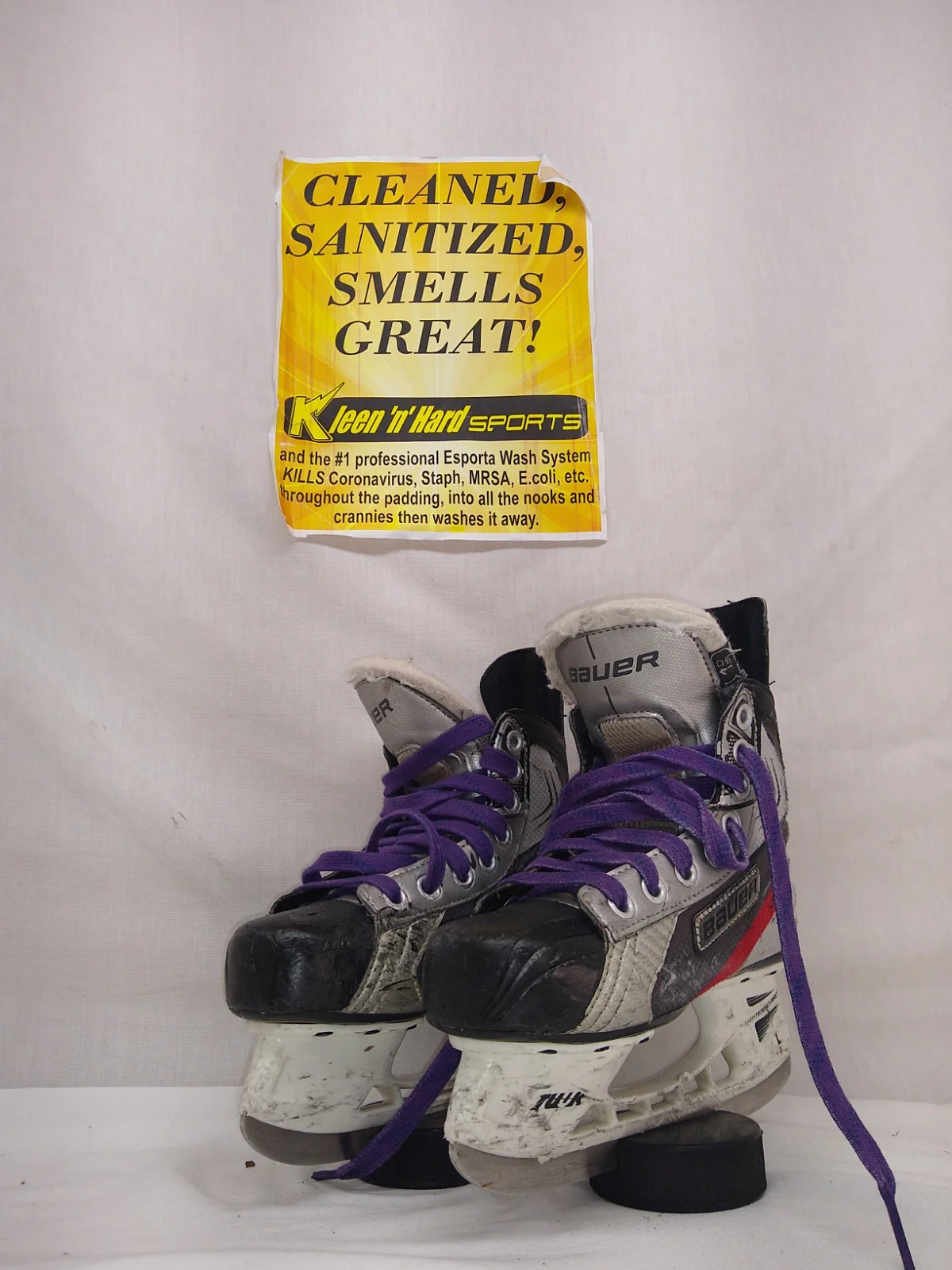 Used Bauer Vapor X2.5 Size 1.5 D Ice Hockey Skates - Image 4