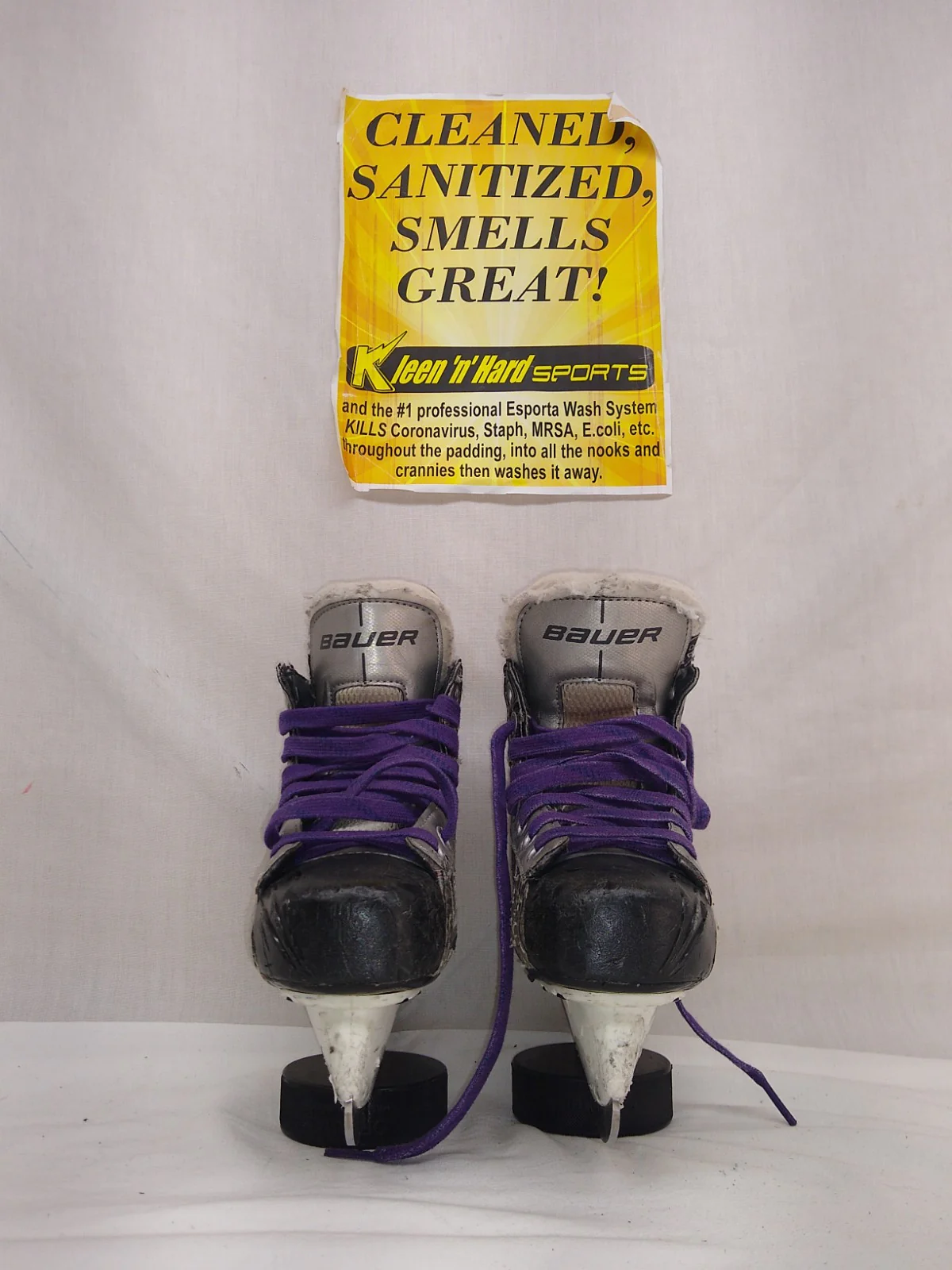 Used Bauer Vapor X2.5 Size 1.5 D Ice Hockey Skates - Image 5