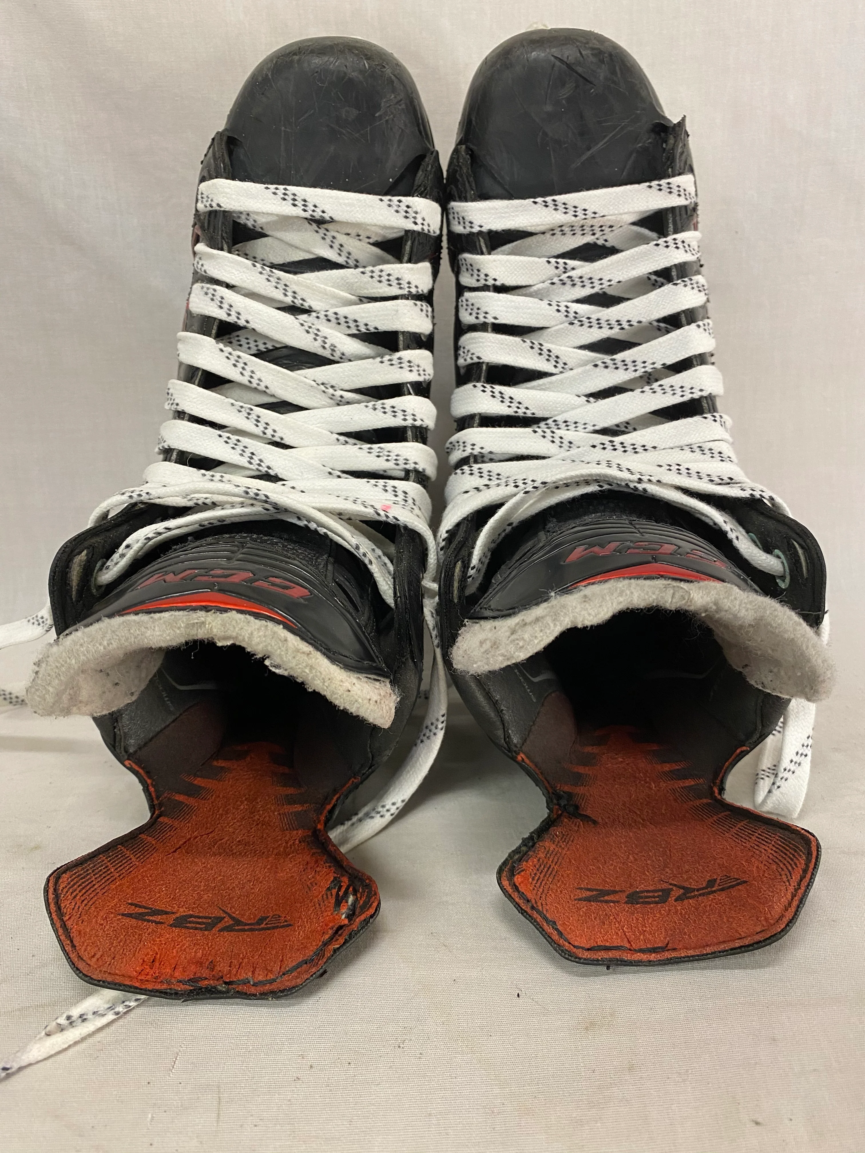 Used CCM RBZ Ice Hockey Size 4 D Skates - Image 8