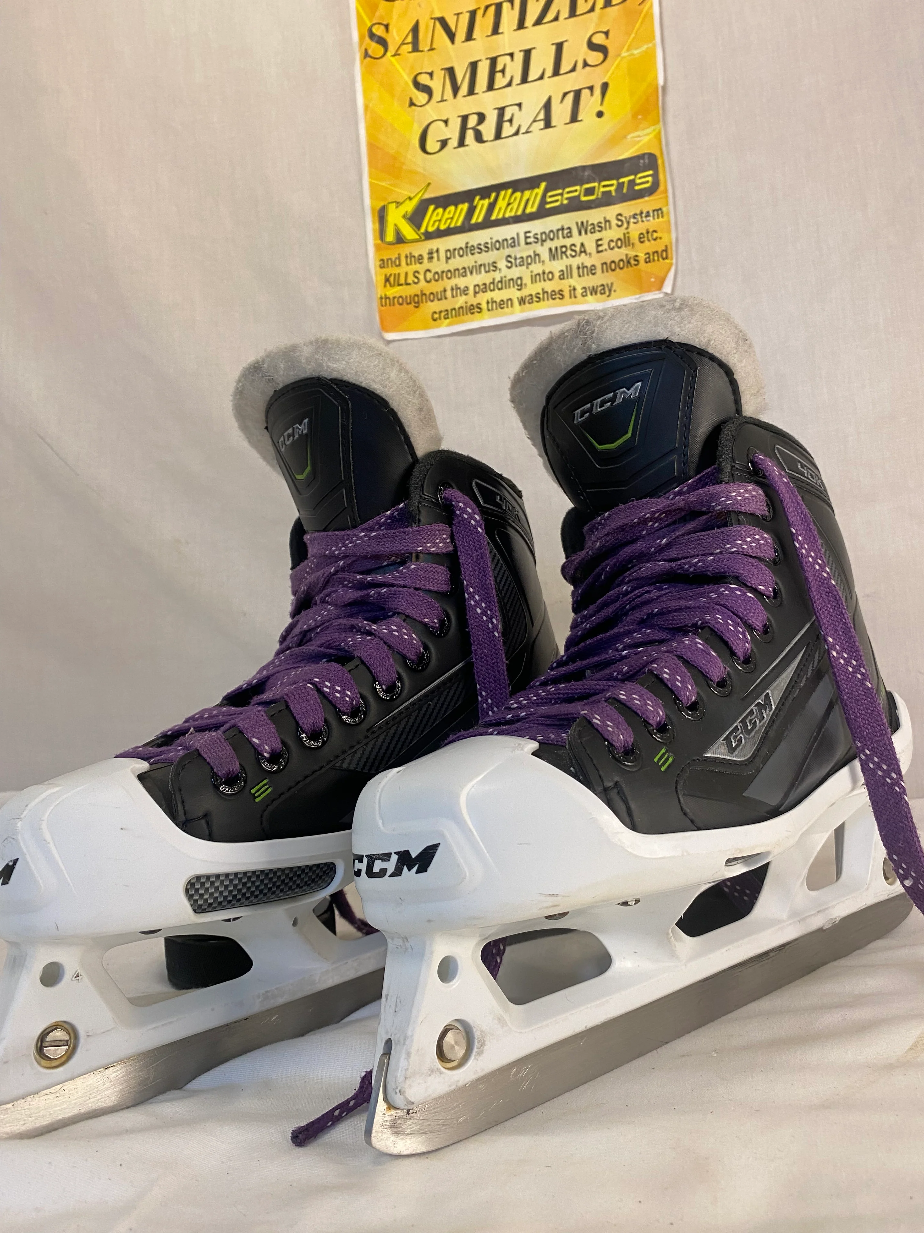 Used CCM RibCor 40K Size 4 D Hockey Goalie Skates - Image 3