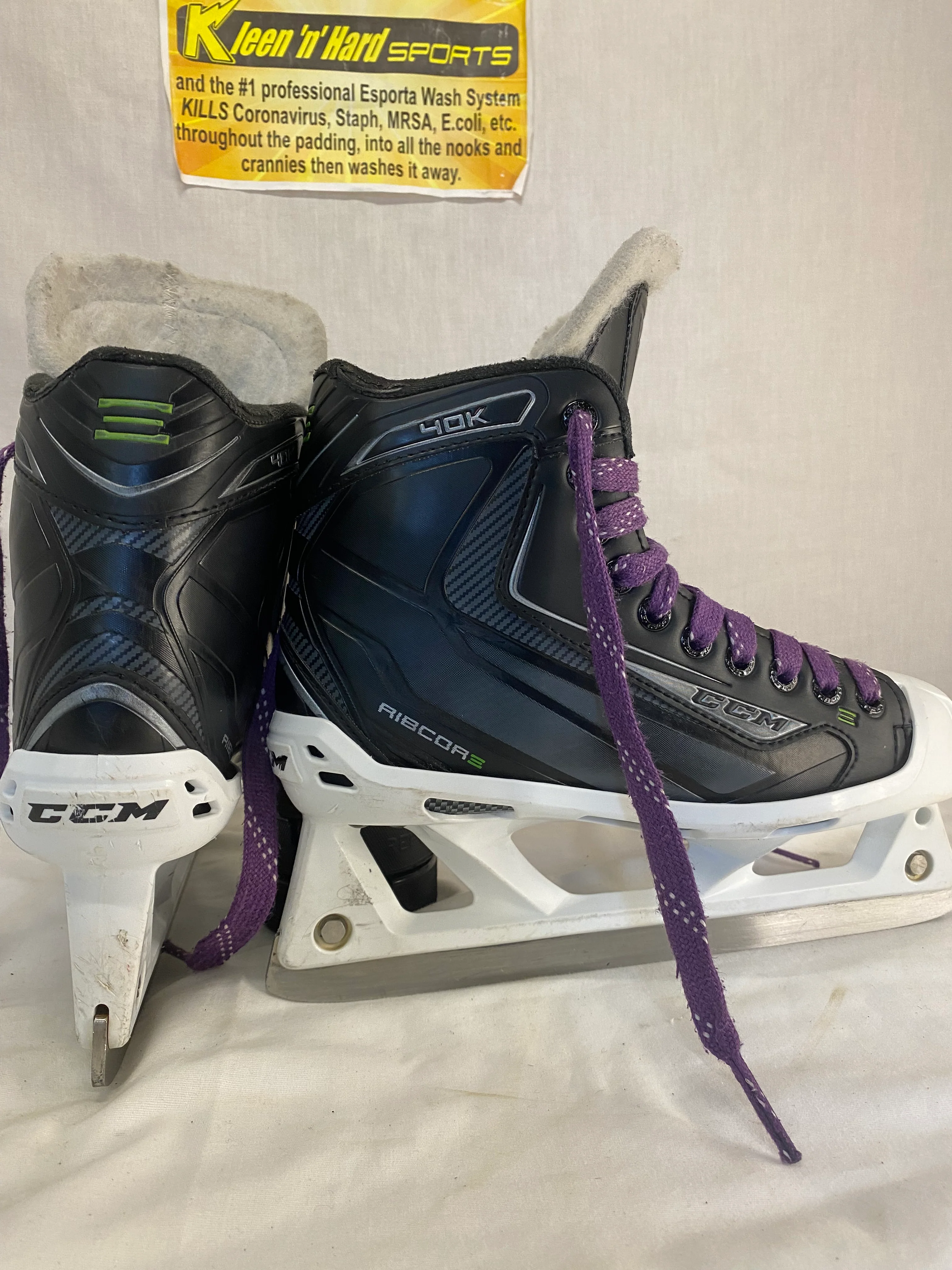 Used CCM RibCor 40K Size 4 D Hockey Goalie Skates - Image 5