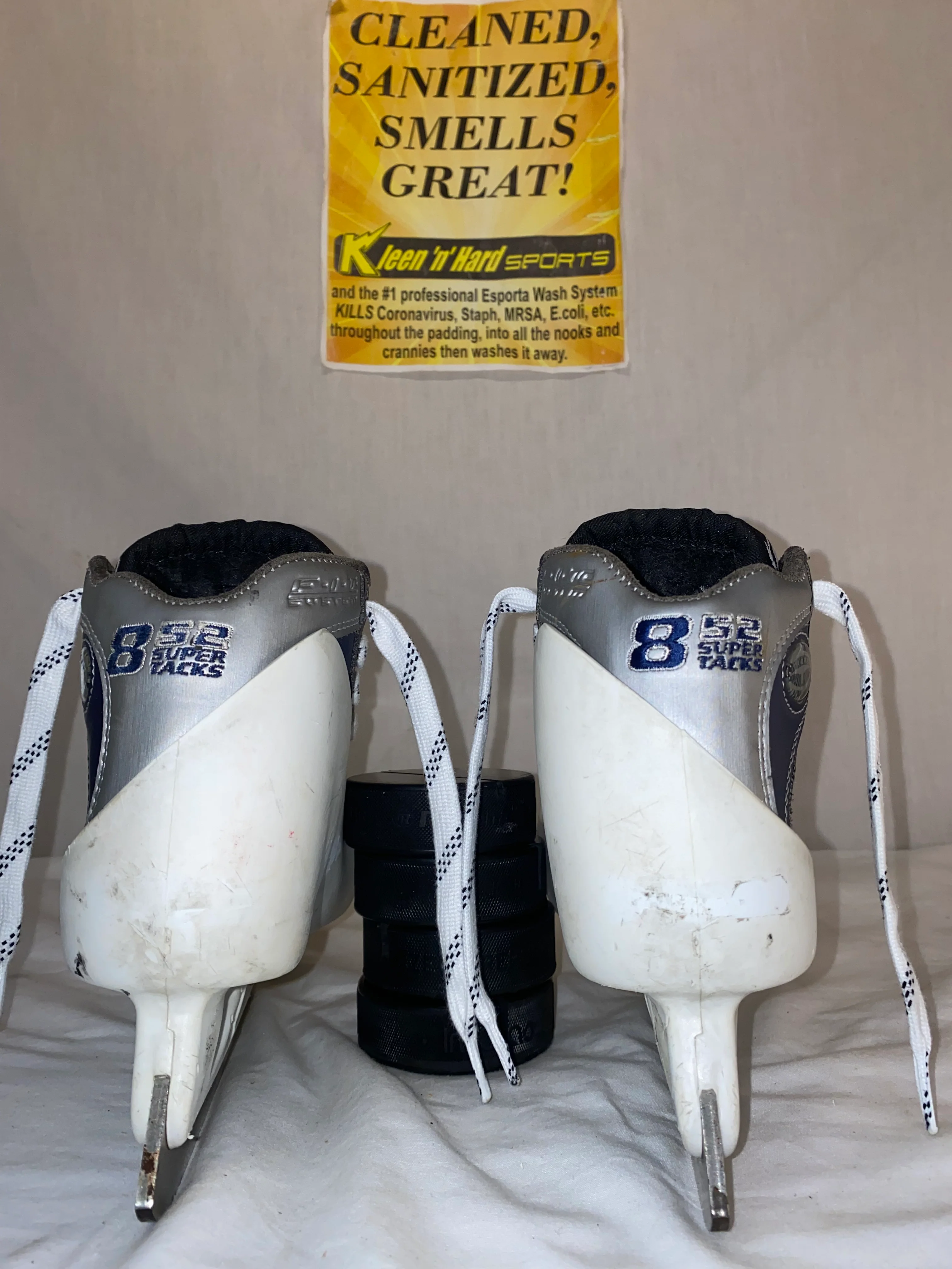 Used CCM Super Tacks 852 Size 1 D Ice Hockey Goalie Skates - Image 4