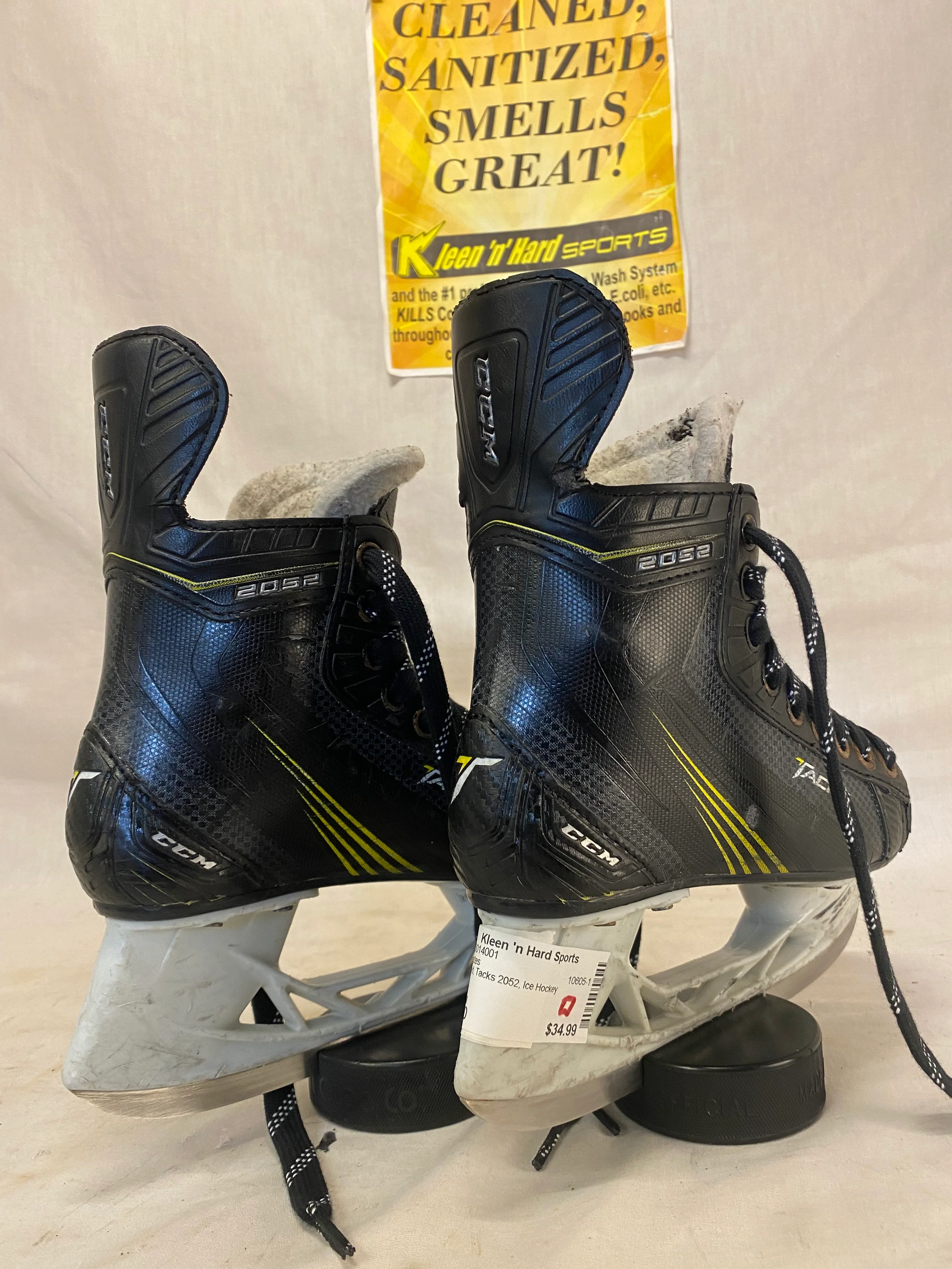 Used CCM Tacks 2052 Size 1 D Ice Hockey Skates - Image 7