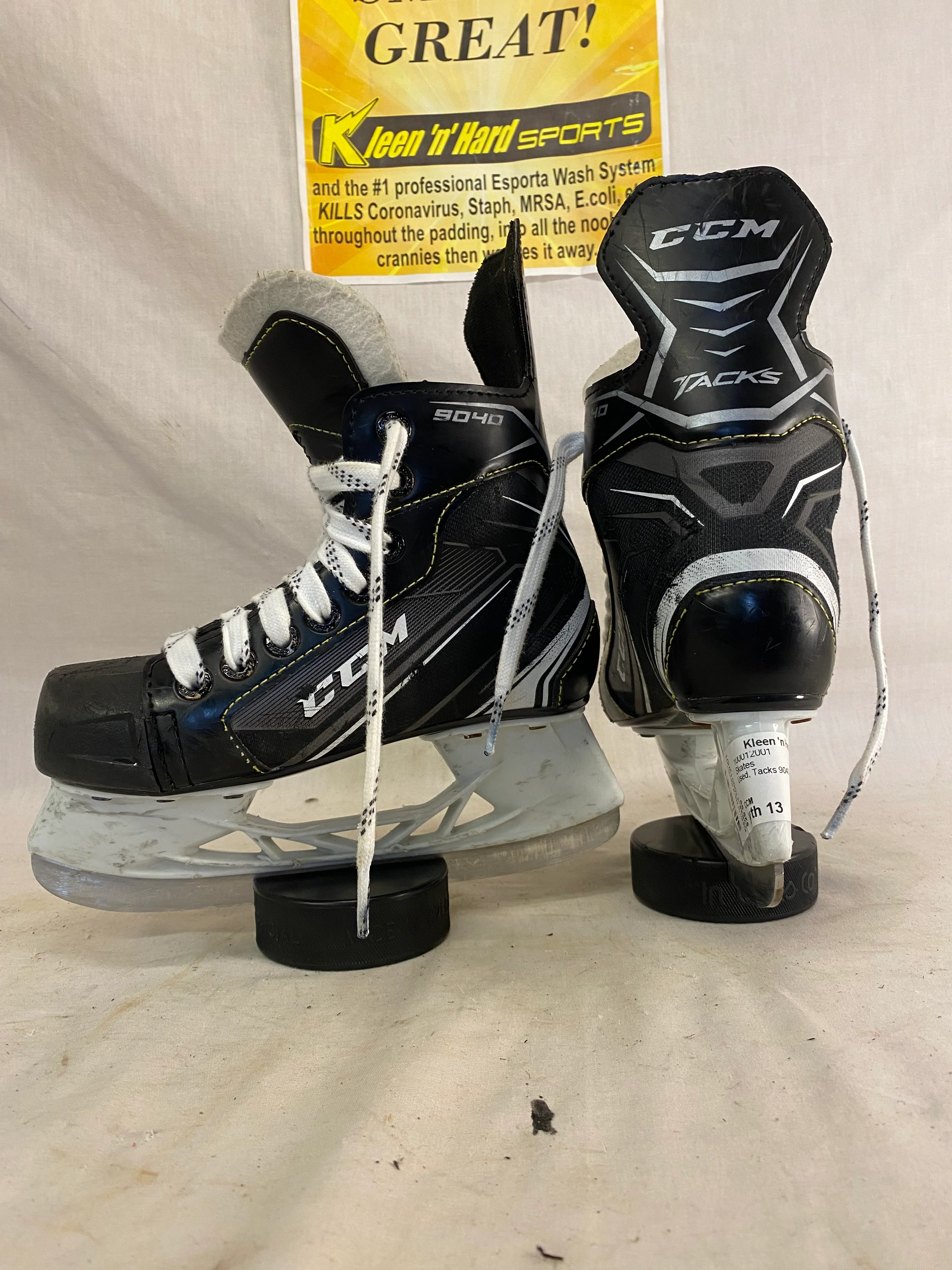 Used CCM Tacks 9040 Size Yth 13 D Ice Hockey Skates - Image 4