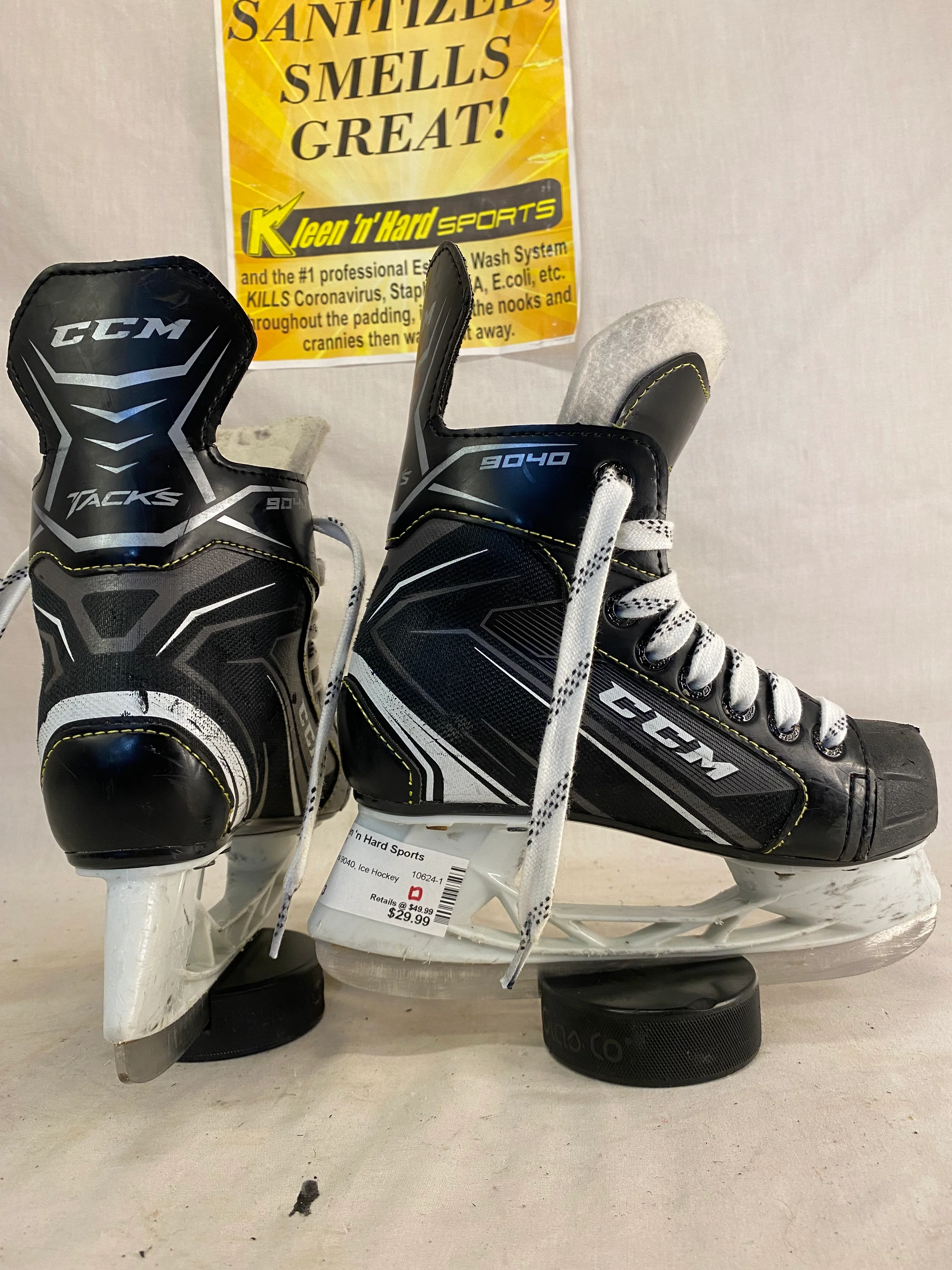 Used CCM Tacks 9040 Size Yth 13 D Ice Hockey Skates - Image 5
