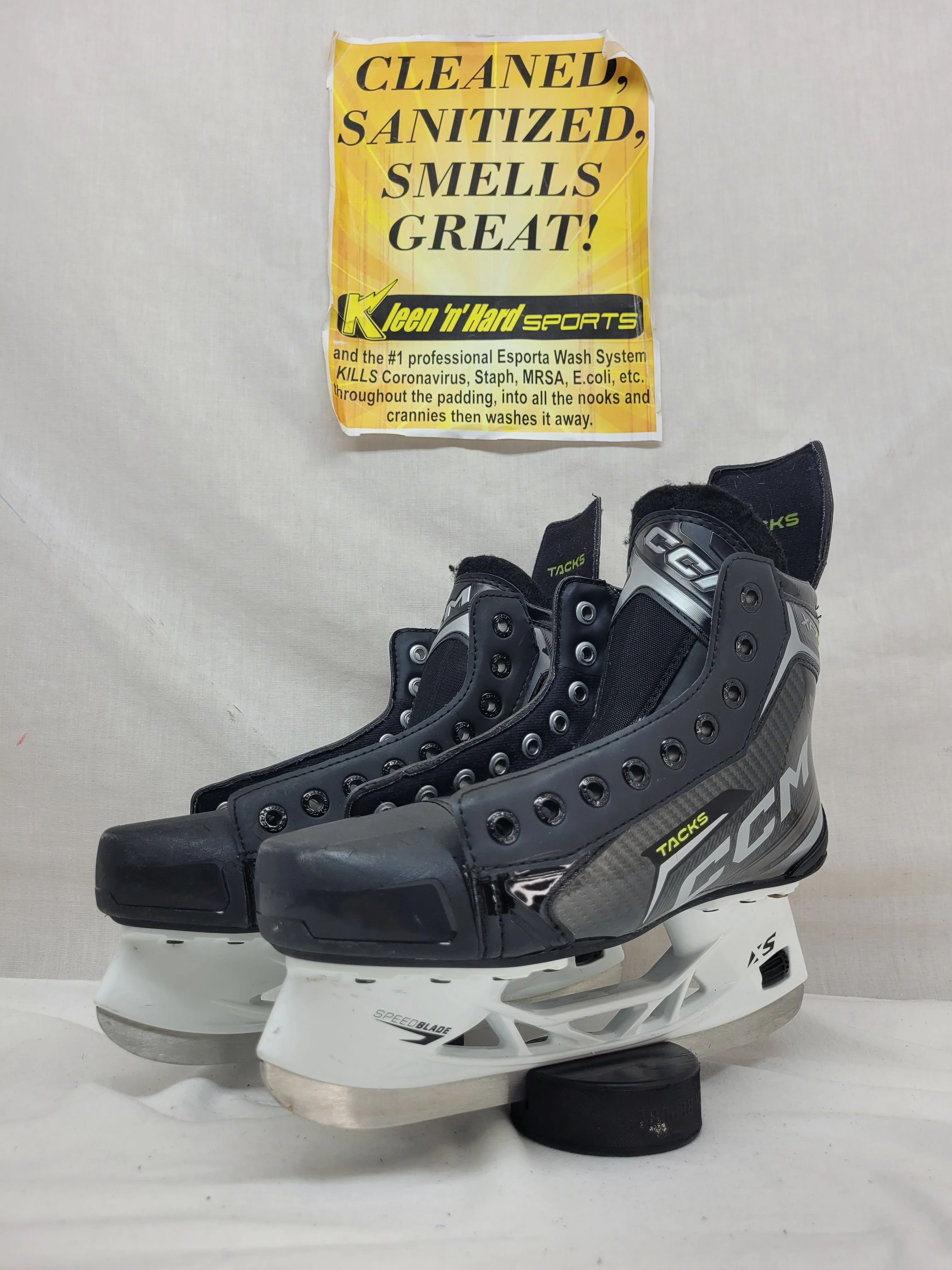 Used CCM Tacks XF 70 Size 5.5 Regular Ice Hockey Skates - Image 3