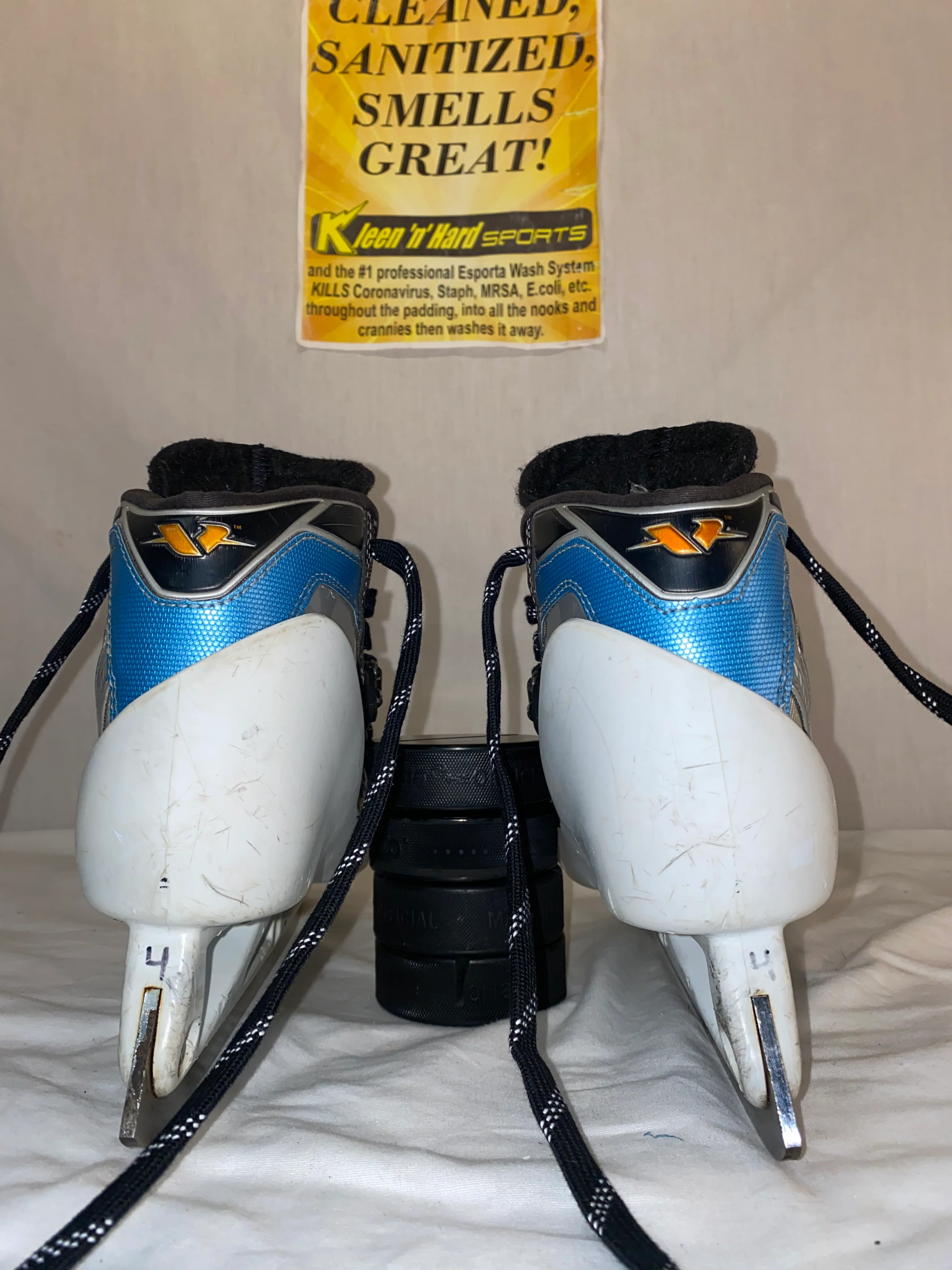 Used CCM Vector 4.0 Size 4 D Ice Hockey Goalie Skates - Image 4