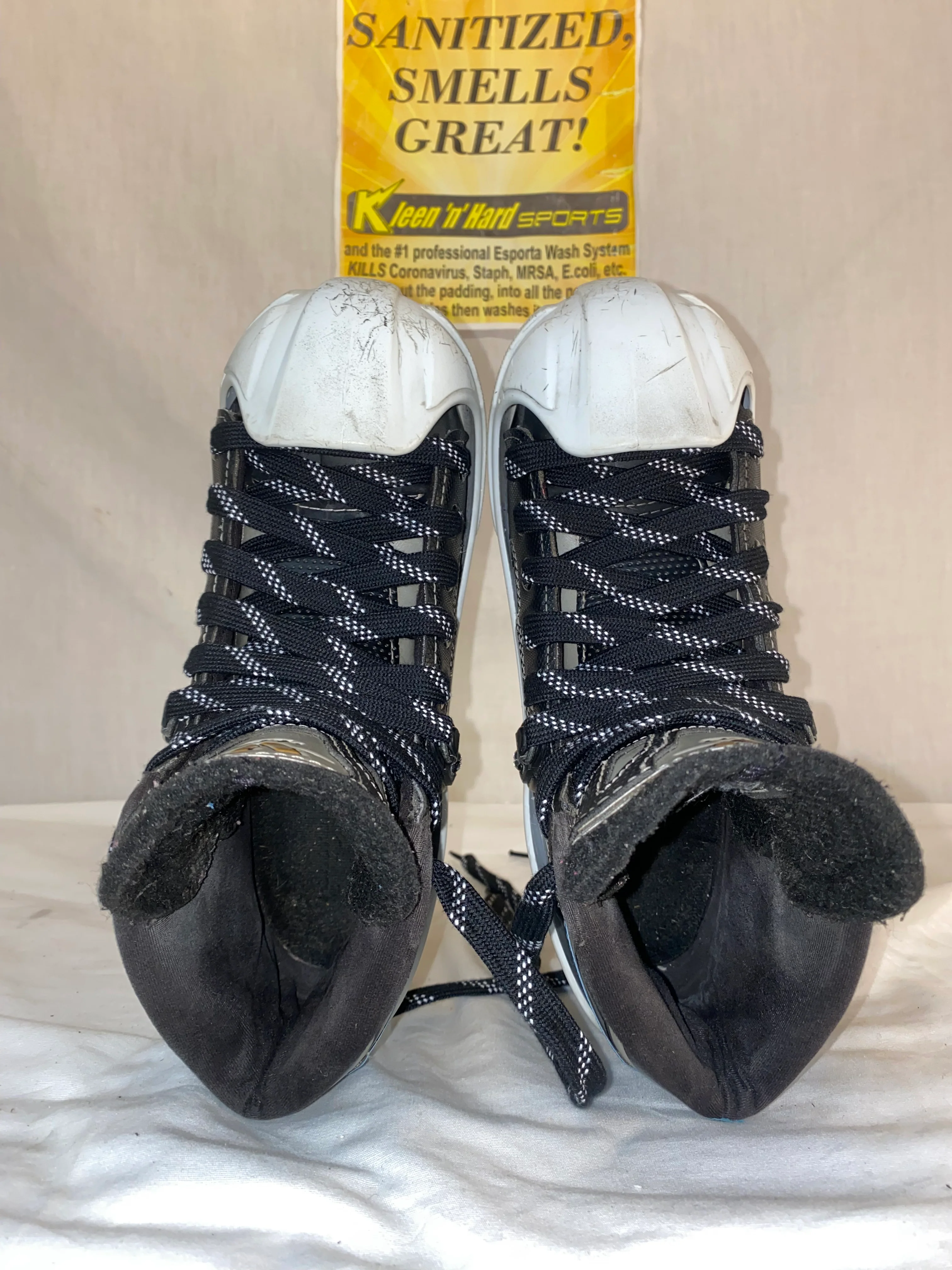 Used CCM Vector 4.0 Size 4 D Ice Hockey Goalie Skates - Image 8