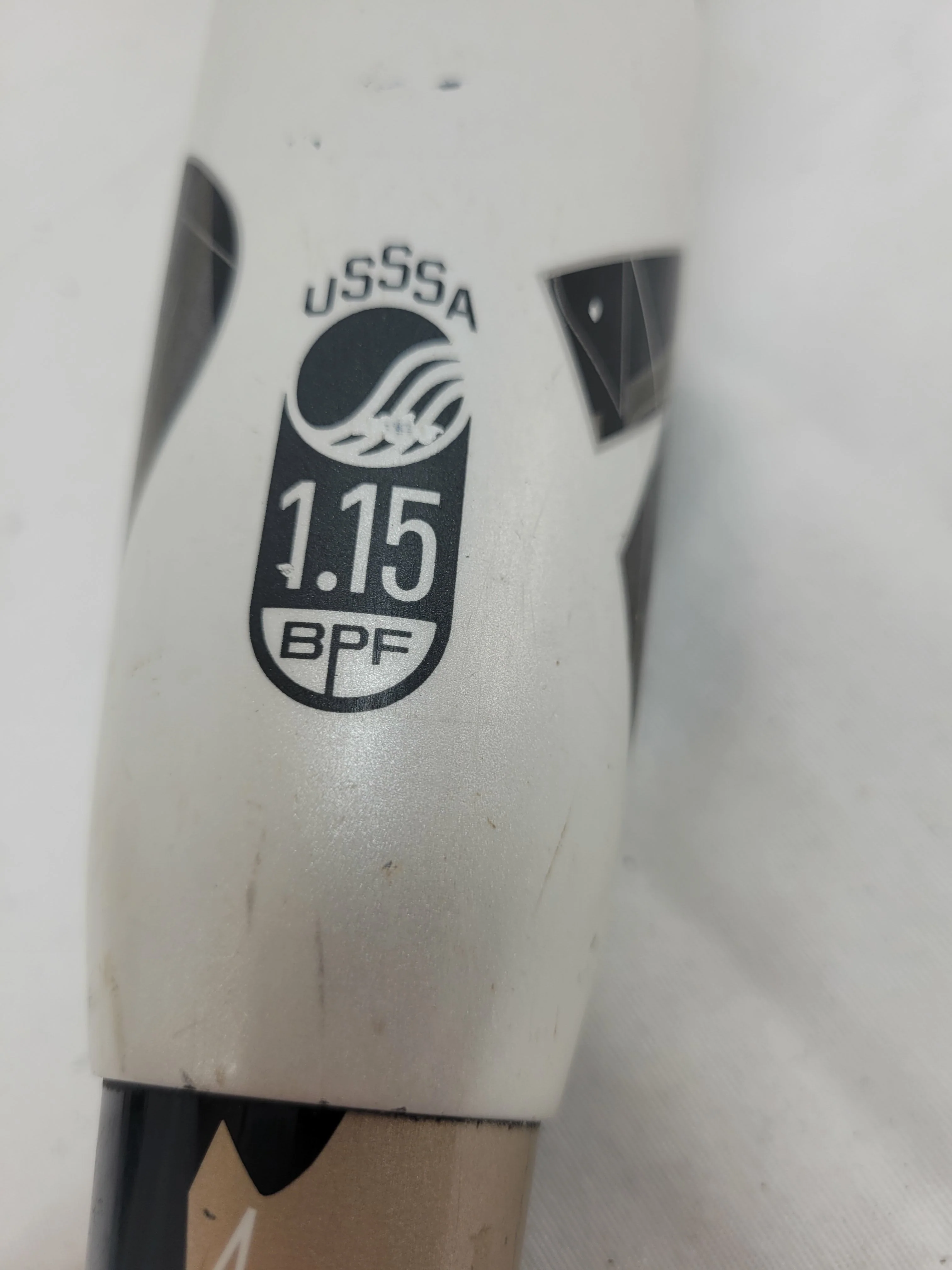 Used DeMarini CF5 Bat Length-Wgt 30" - 20 oz. (-10) Comp. USSSA Gold Bat