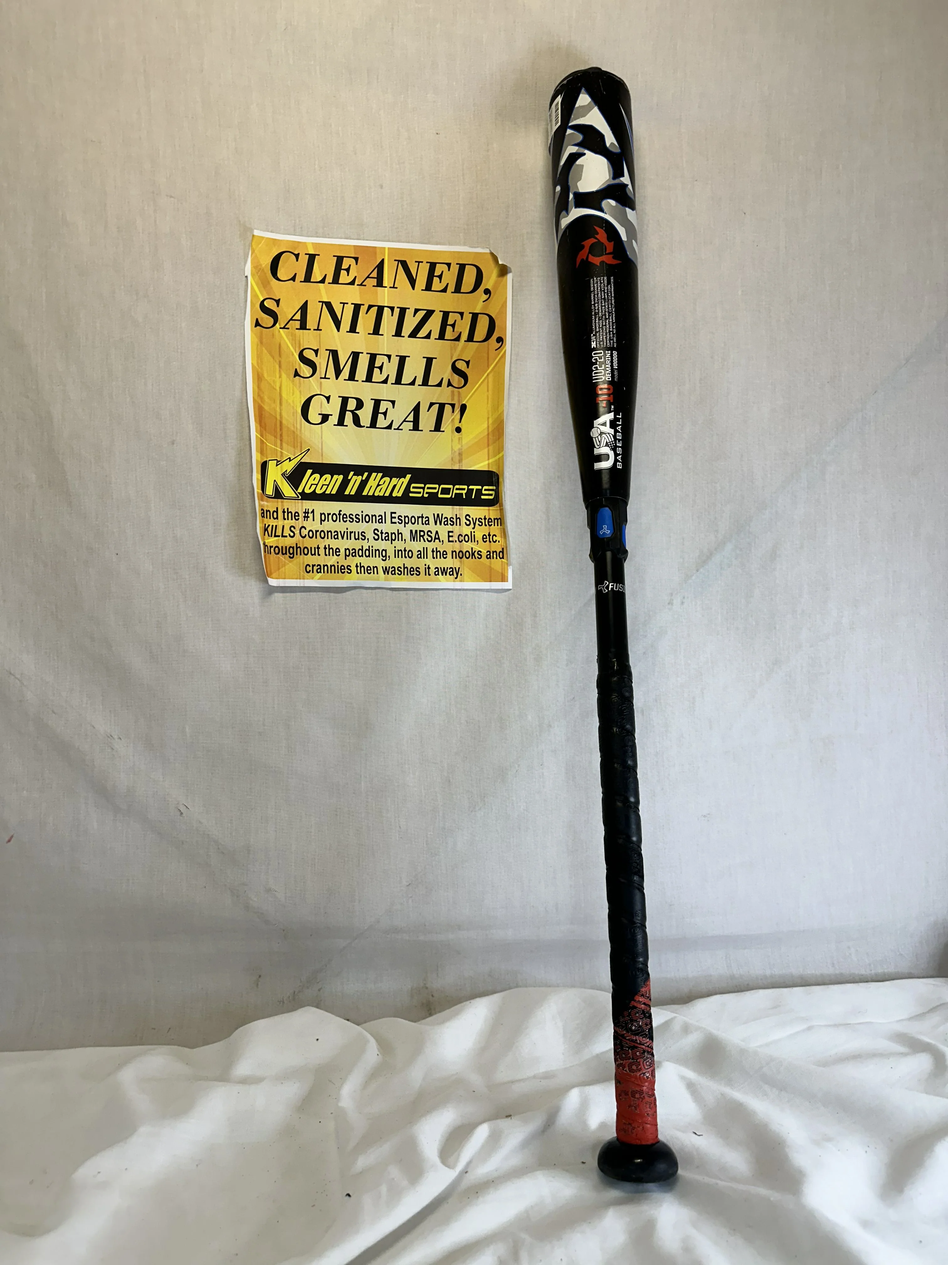 Used DeMarini voodoo L - W 31" - 21 oz (-10) Aluminum Black Baseball Bat - Image 2