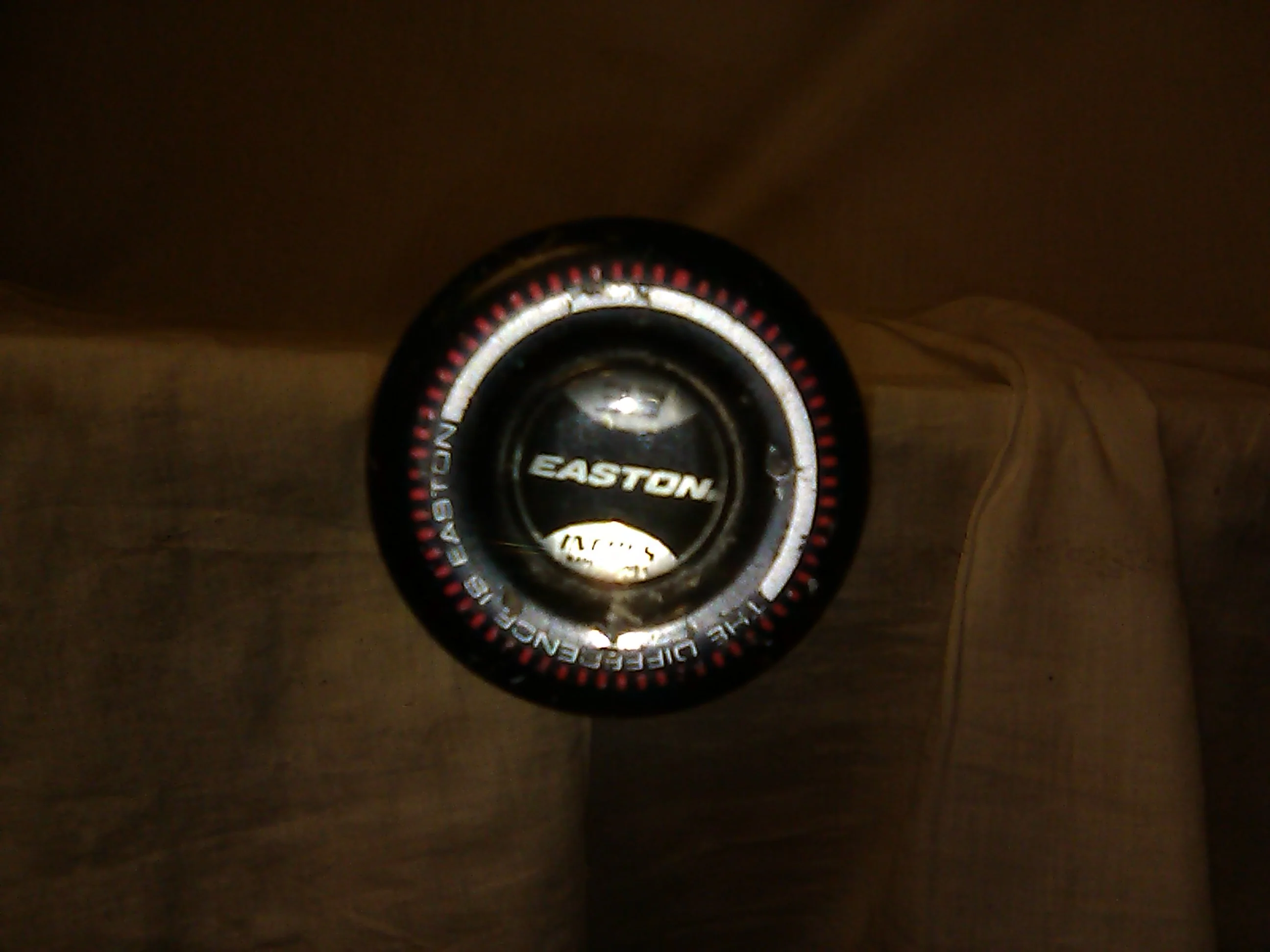 Used Easton Surge BGS2 Bat Length-Wgt 33" - 30 oz. Half + Half BBCOR White Bat - Image 6