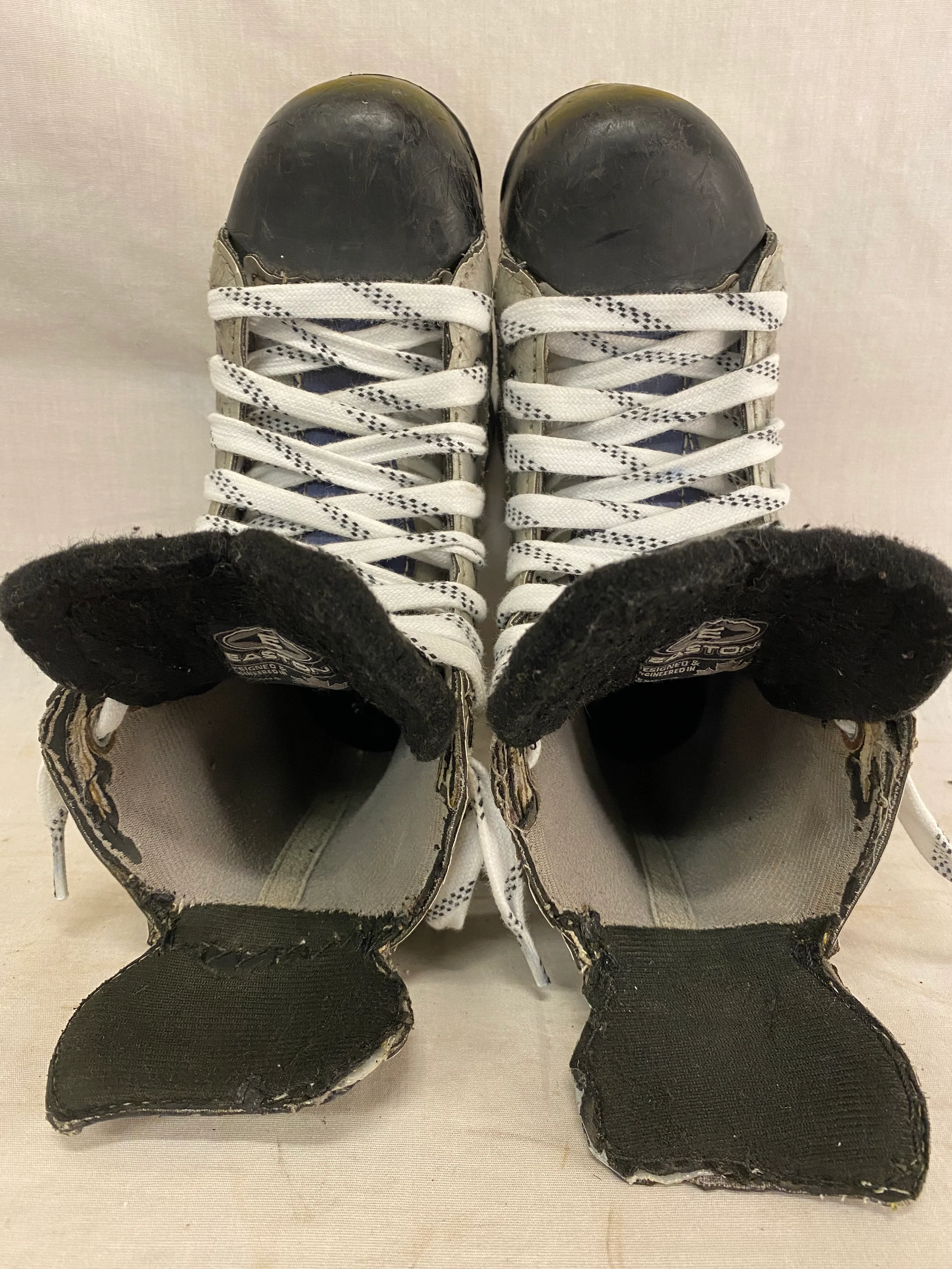 Used Easton Synergy 300 Size 1.5 D Ice Hockey Skates - Image 8