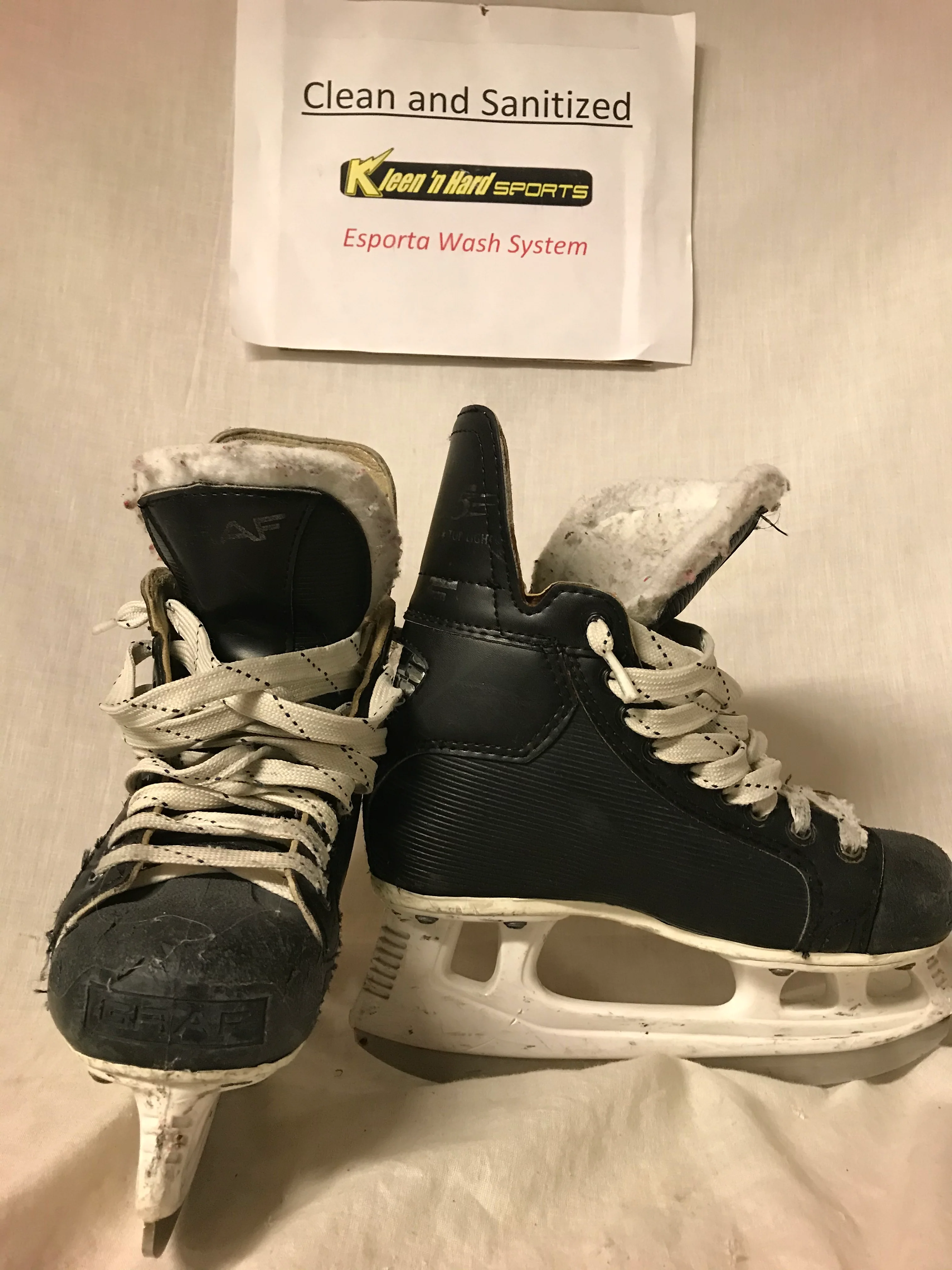 Used Graf supra 705 Size 3 Hockey Skates - Image 3