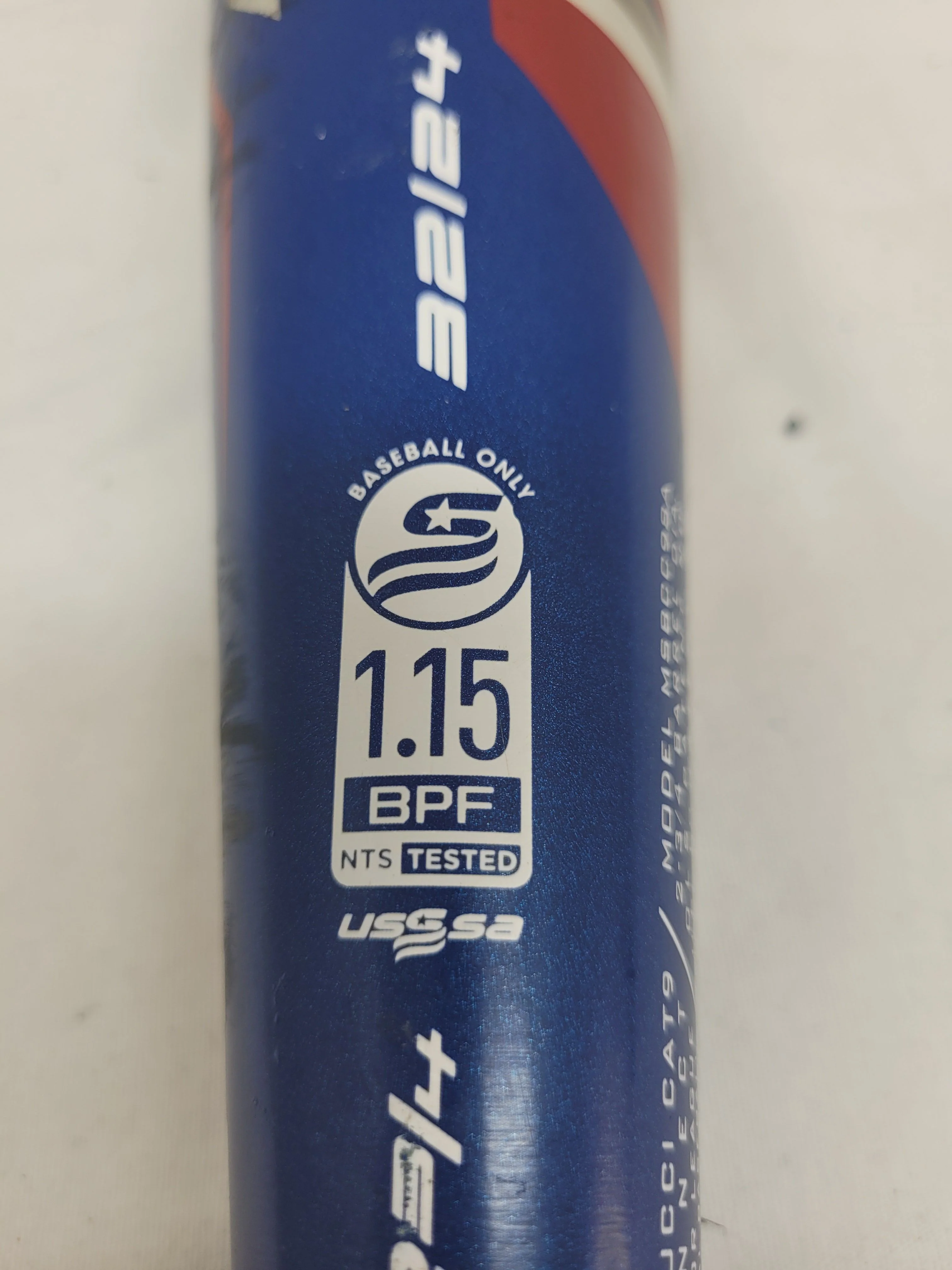 Used Marucci CAT 9 Bat Length-Wgt 32" - 24 oz. (-8) Hybrid USSSA Blue-Red Bat - Image 3