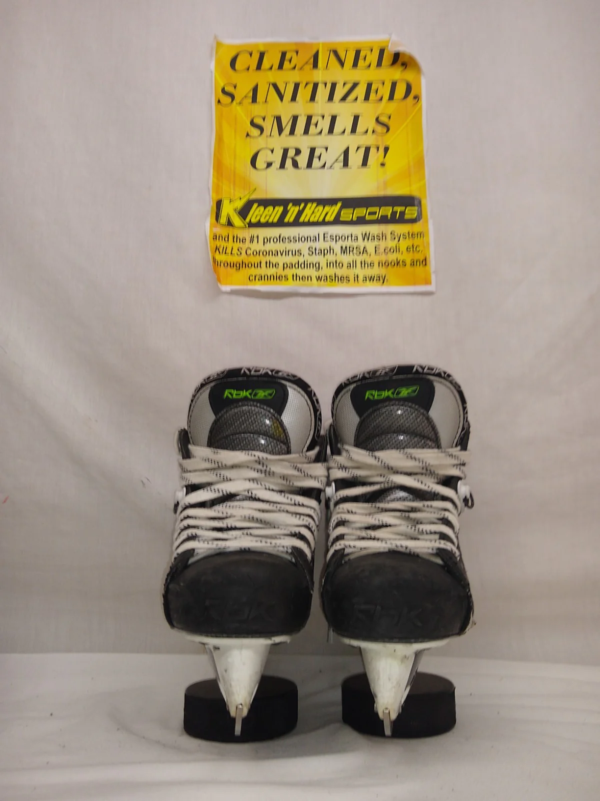 Used RBK 5K Size 1.5 D Hockey Skates - Image 5