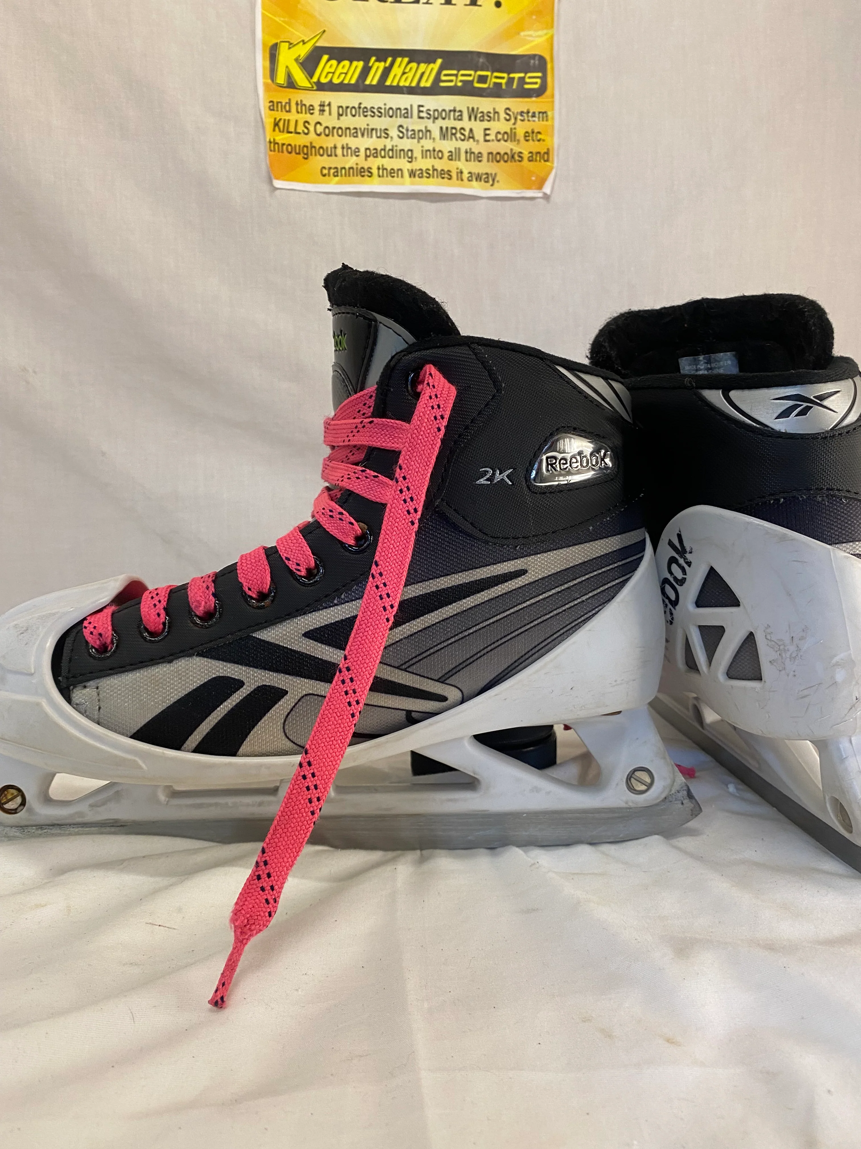 Used Reebok 2K Size 5.5 D Hockey Skates - Image 6