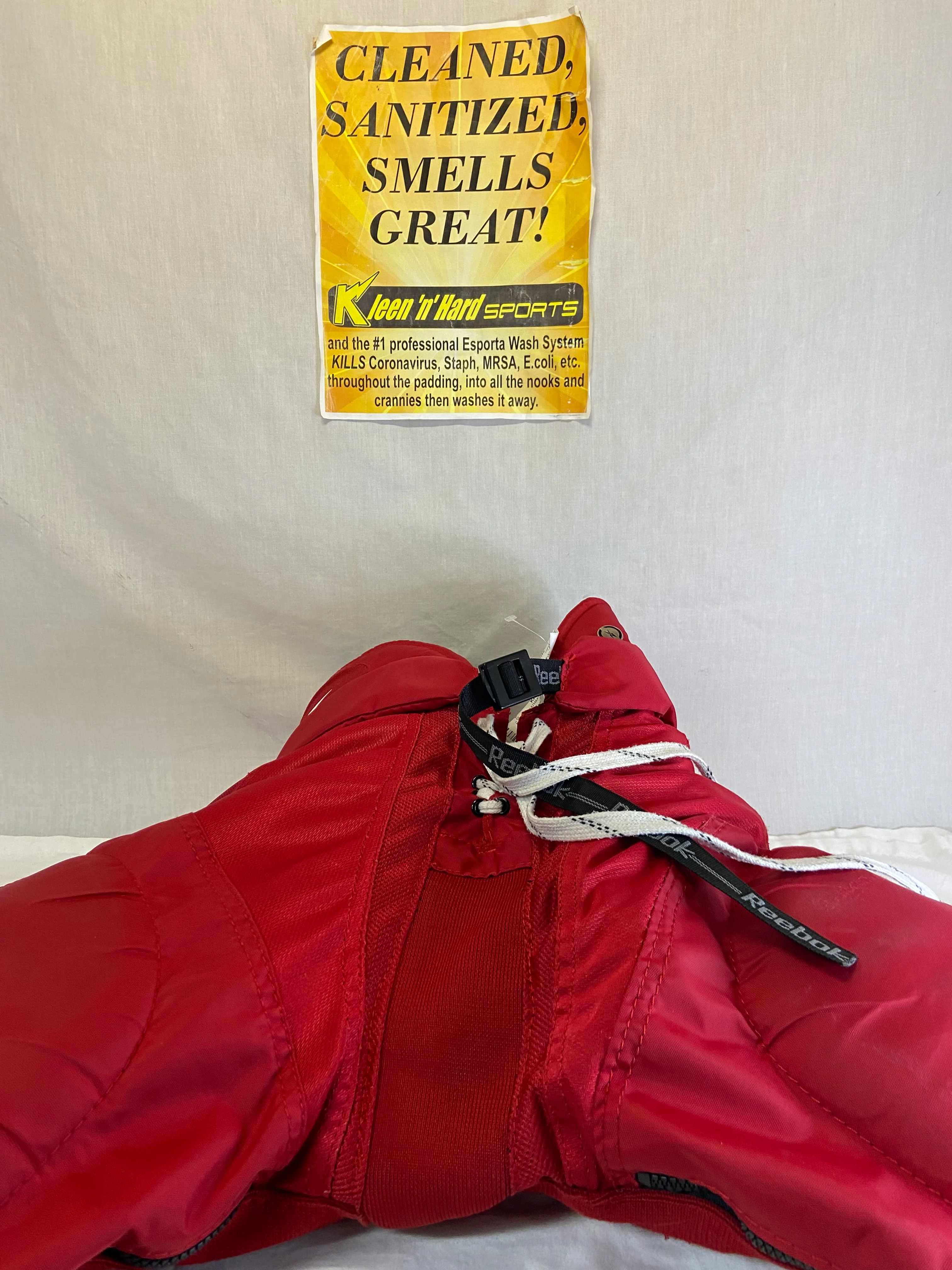 Used Reebok 7K Size Jr L Reg Red Ice Hockey Pants - Image 4