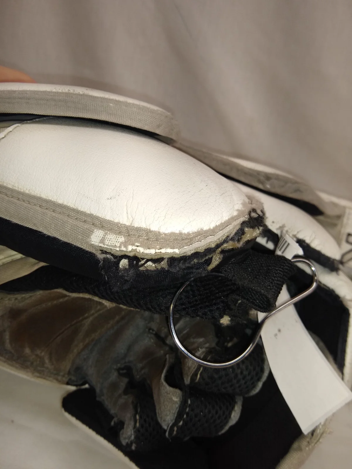 Used Reebok Premier Size Sr Full Right (Lt Hand) White Ice Hockey Goalie Blocker - Image 5