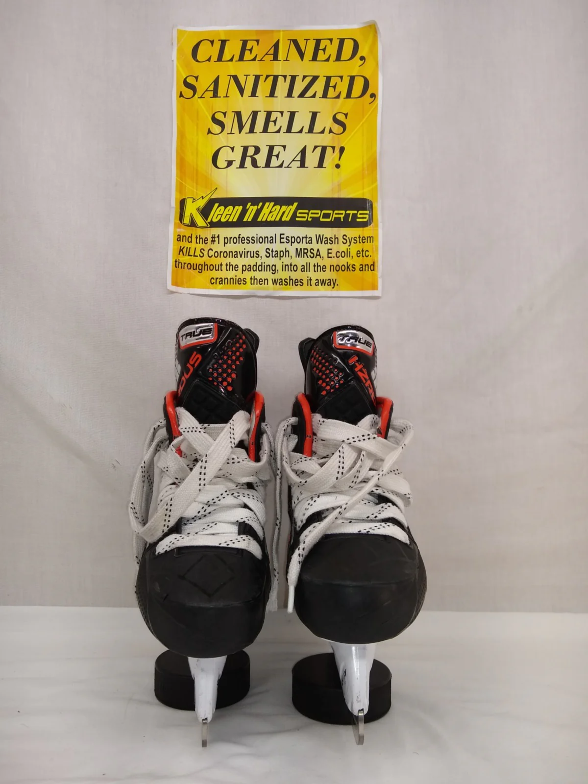 Used True Hzrdus 9x Size 3.5 Ice Hockey Skates - Image 6