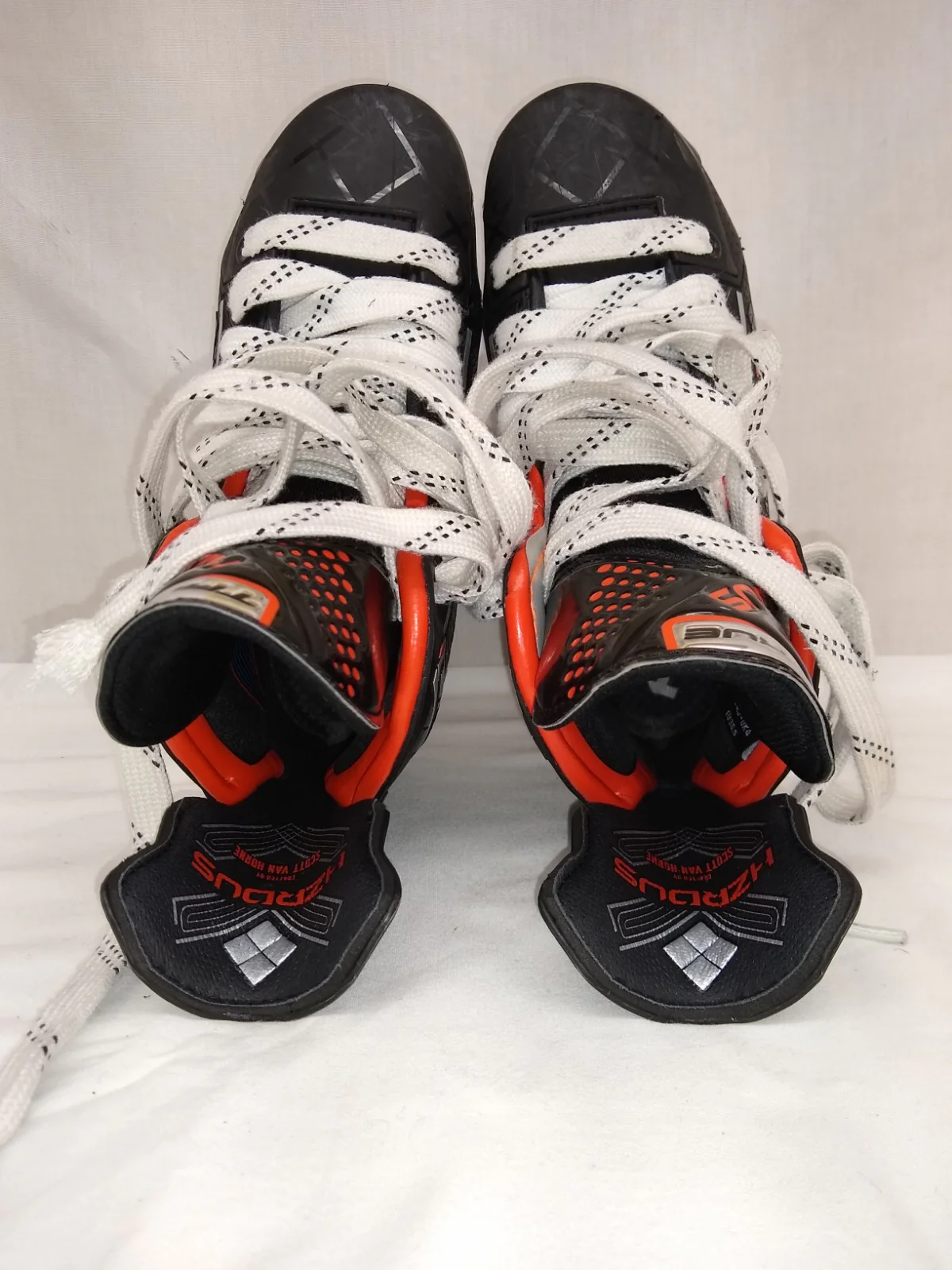 Used True Hzrdus 9x Size 3.5 Ice Hockey Skates - Image 7